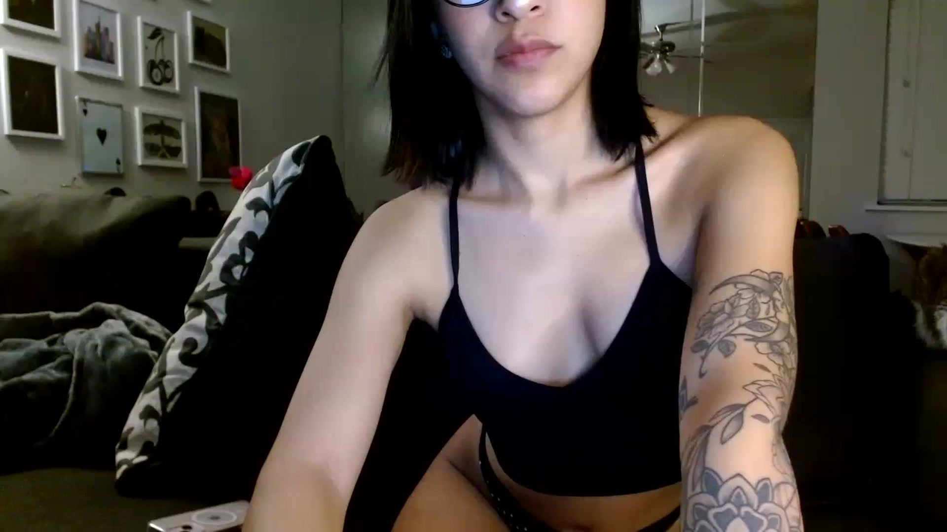 Gallery image thumbnail from Nymph_888's myfreecams stream on, 01/07/2024, 09:54 image 15 of 20