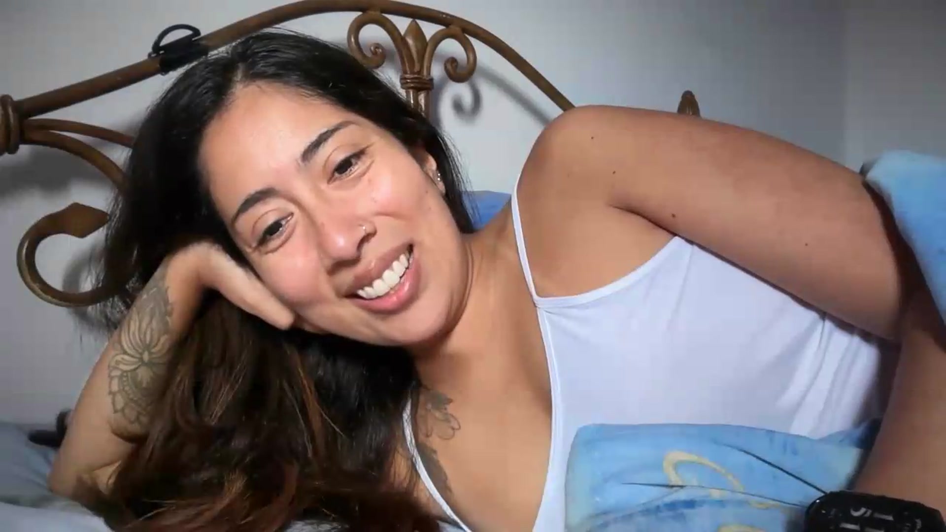 Gallery image thumbnail from OENJOYER's myfreecams stream on, 10/03/2026, 11:07 image 15 of 20
