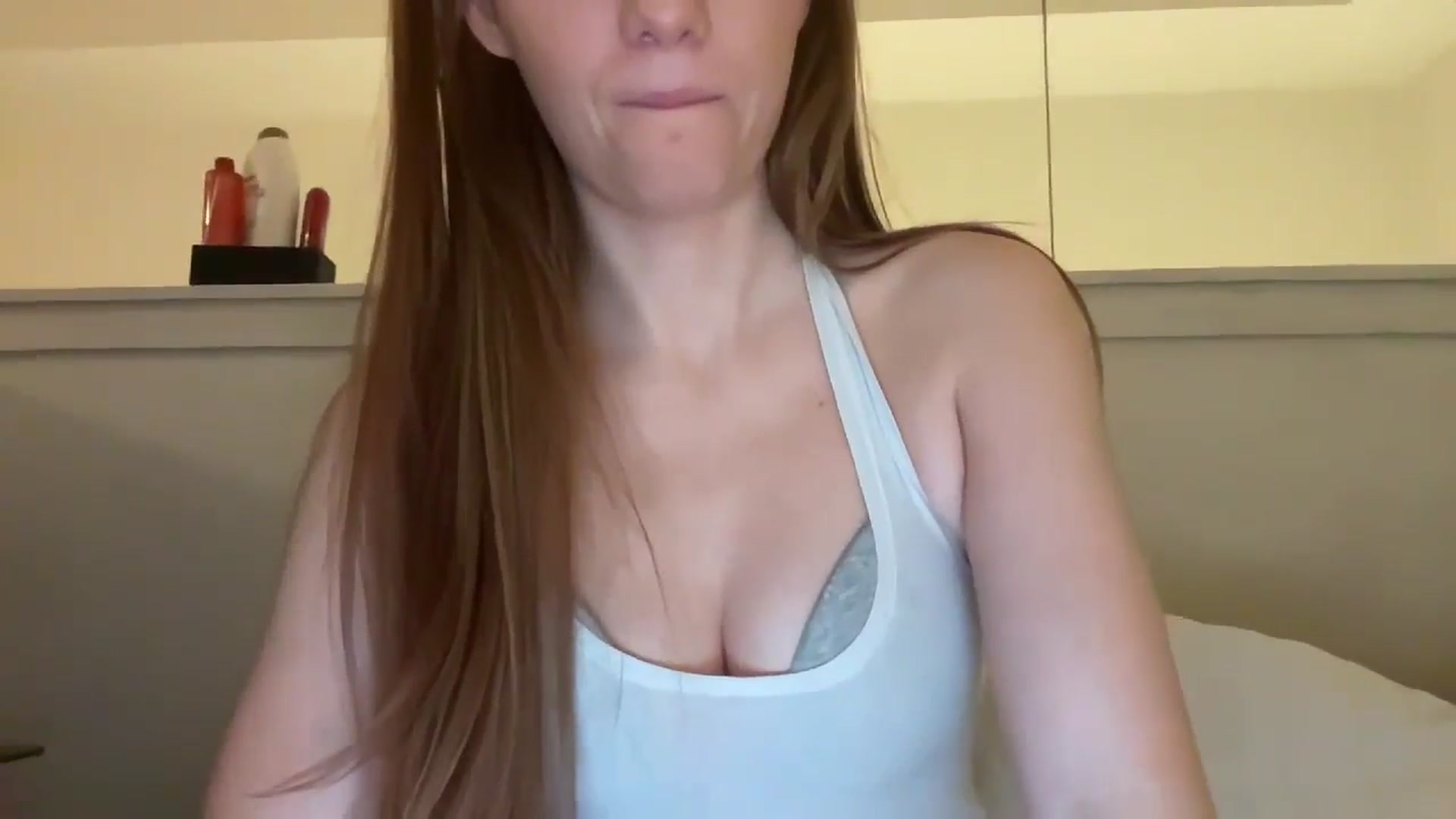 Gallery image thumbnail from OFFICIALCJ's myfreecams stream on, 07/31/2024, 12:16 image 16 of 20