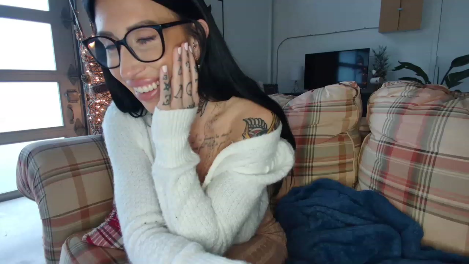 Gallery image thumbnail from OGGoldie's myfreecams stream on, 12/07/2022, 15:09 image 6 of 20