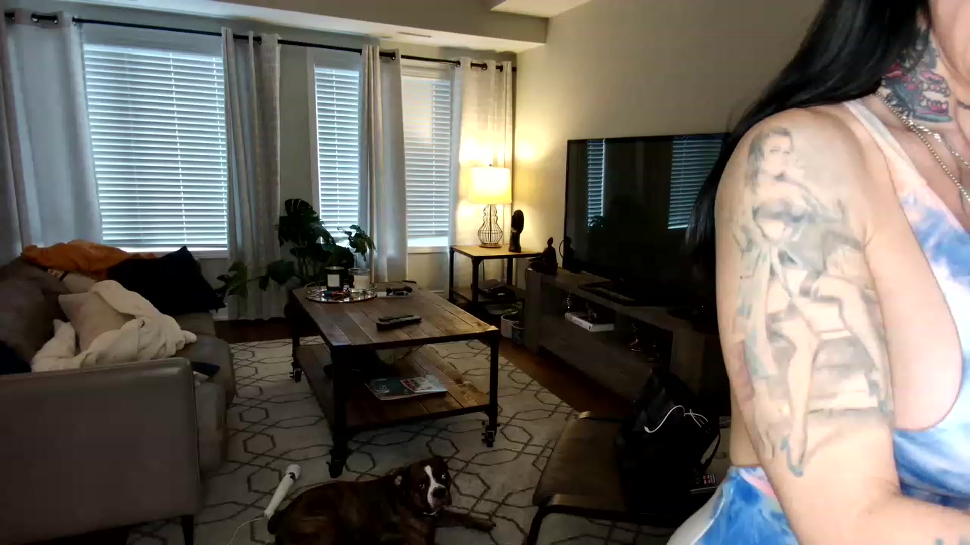 Gallery image thumbnail from OGGoldie's myfreecams stream on, 01/18/2023, 16:13 image 8 of 20