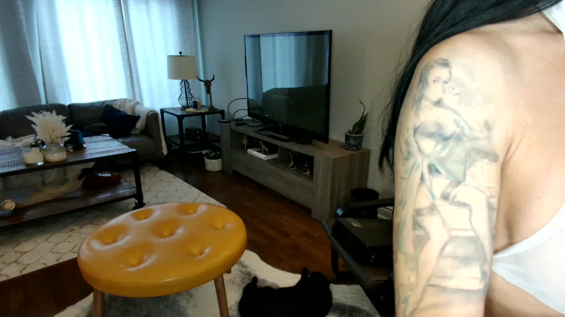 Gallery image thumbnail from OGGoldie's myfreecams stream on, 02/15/2023, 14:13 image 3 of 20