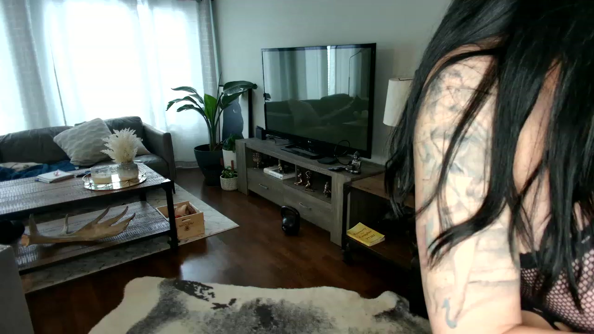 Gallery image thumbnail from OGGoldie's myfreecams stream on, 03/10/2023, 19:56 image 1 of 20