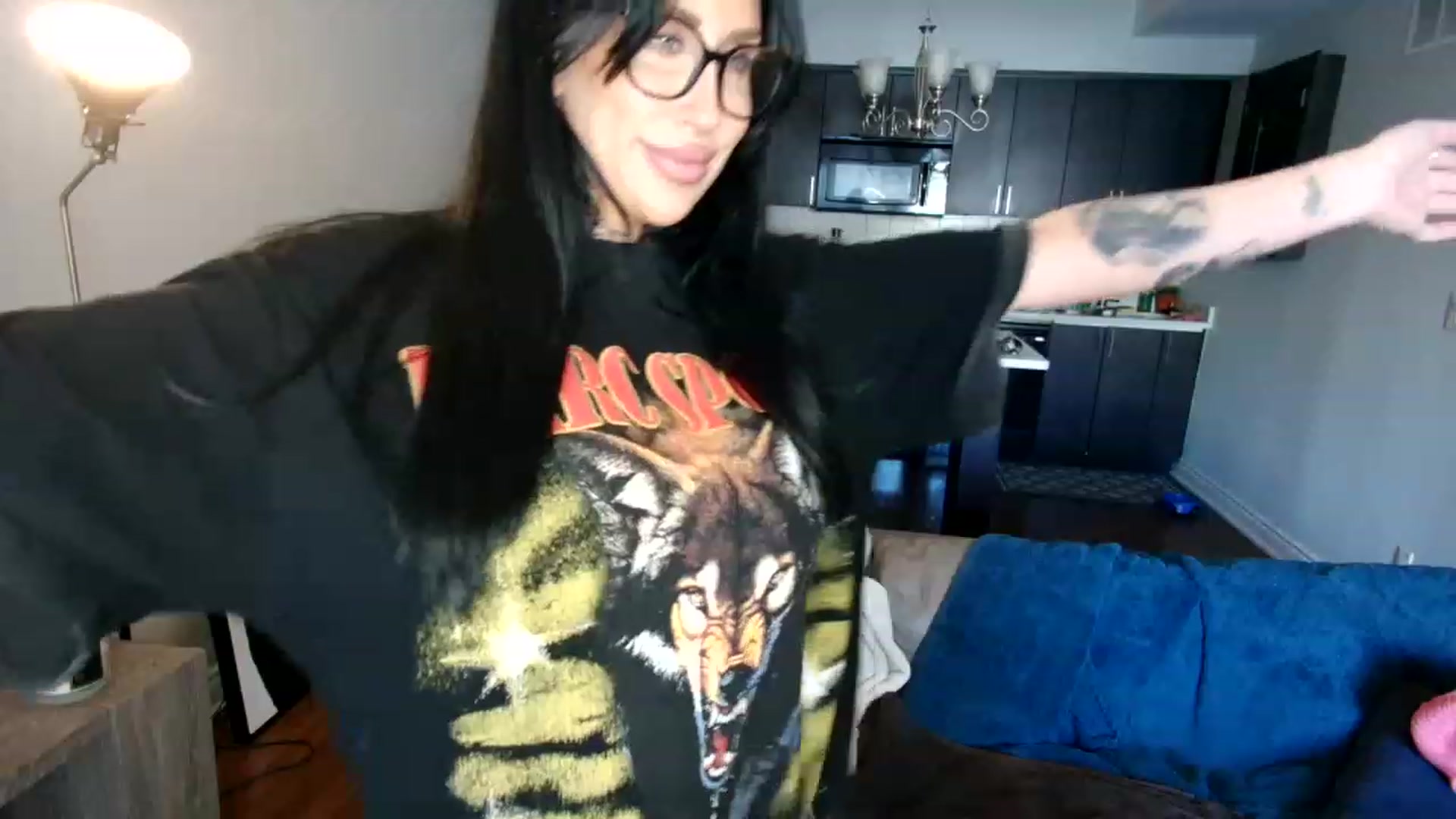 Gallery image thumbnail from OGGoldie's myfreecams stream on, 03/15/2023, 17:12 image 13 of 20