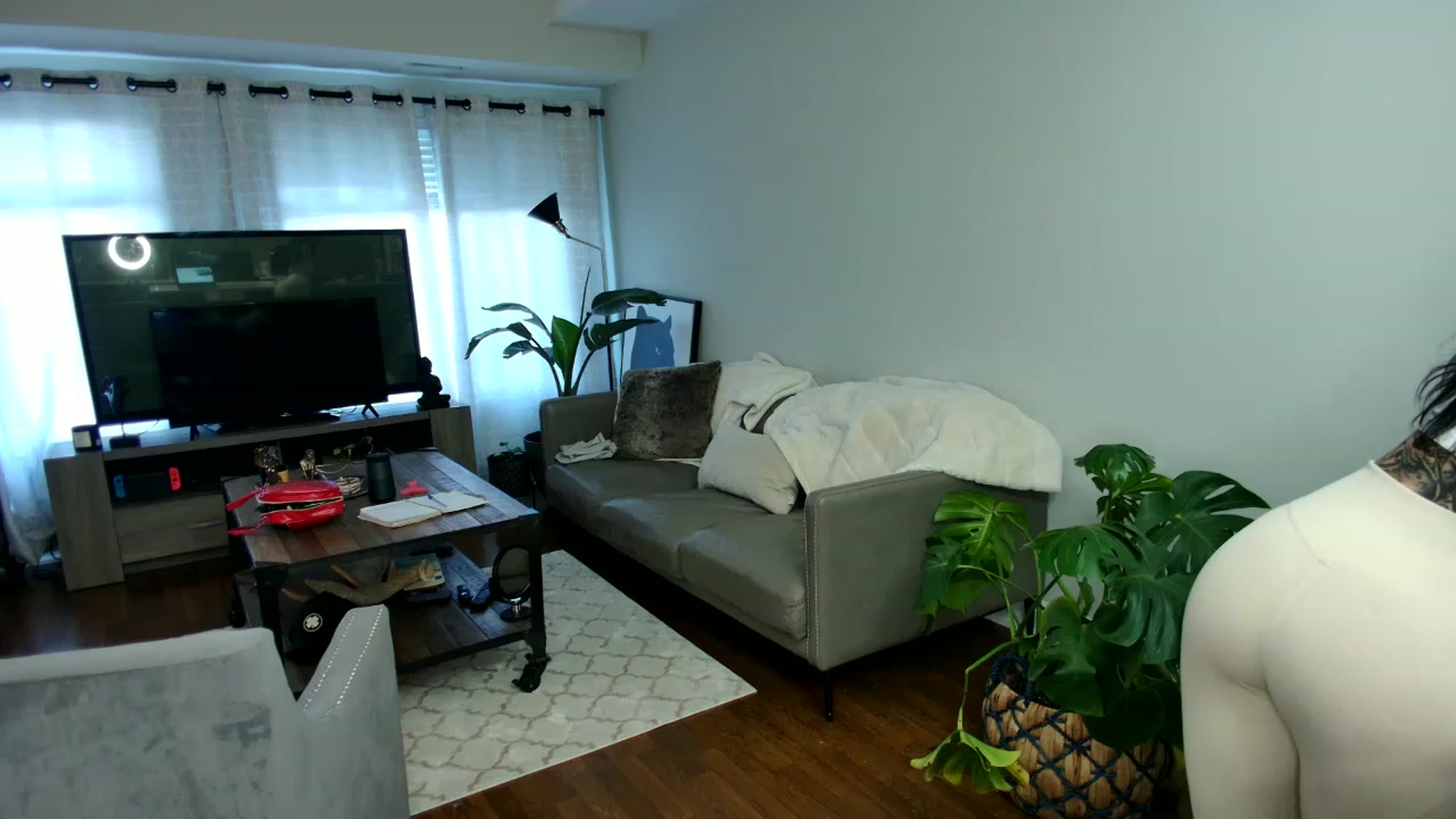 Gallery image thumbnail from OGGoldie's myfreecams stream on, 04/12/2023, 14:25 image 16 of 20