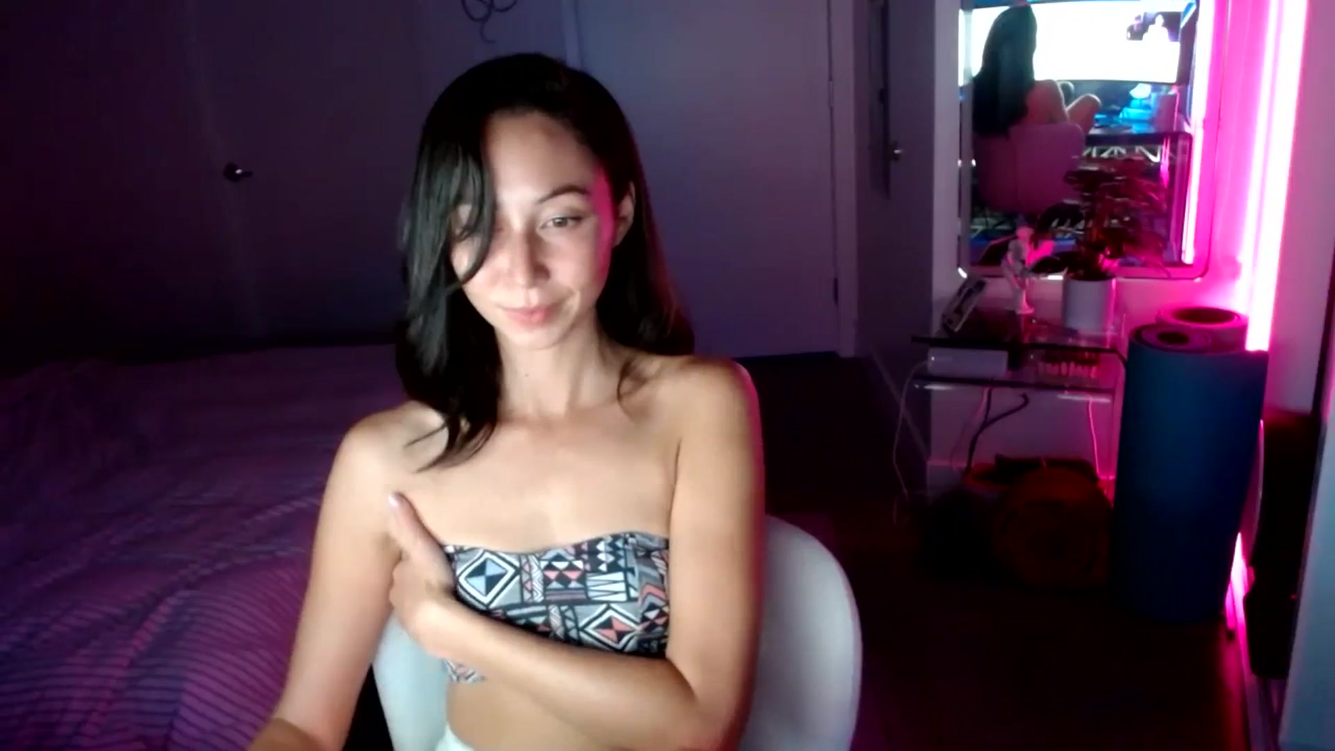 Gallery image thumbnail from OG_Minnie's myfreecams stream on, 08/22/2023, 06:44 image 20 of 20