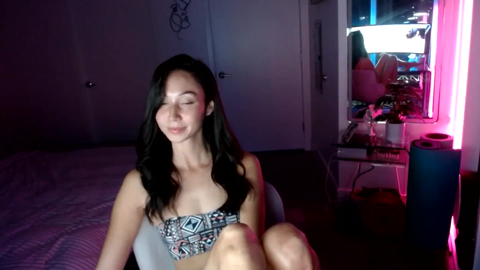 Gallery image thumbnail from OG_Minnie's myfreecams stream on, 08/22/2023, 06:44 image 2 of 20