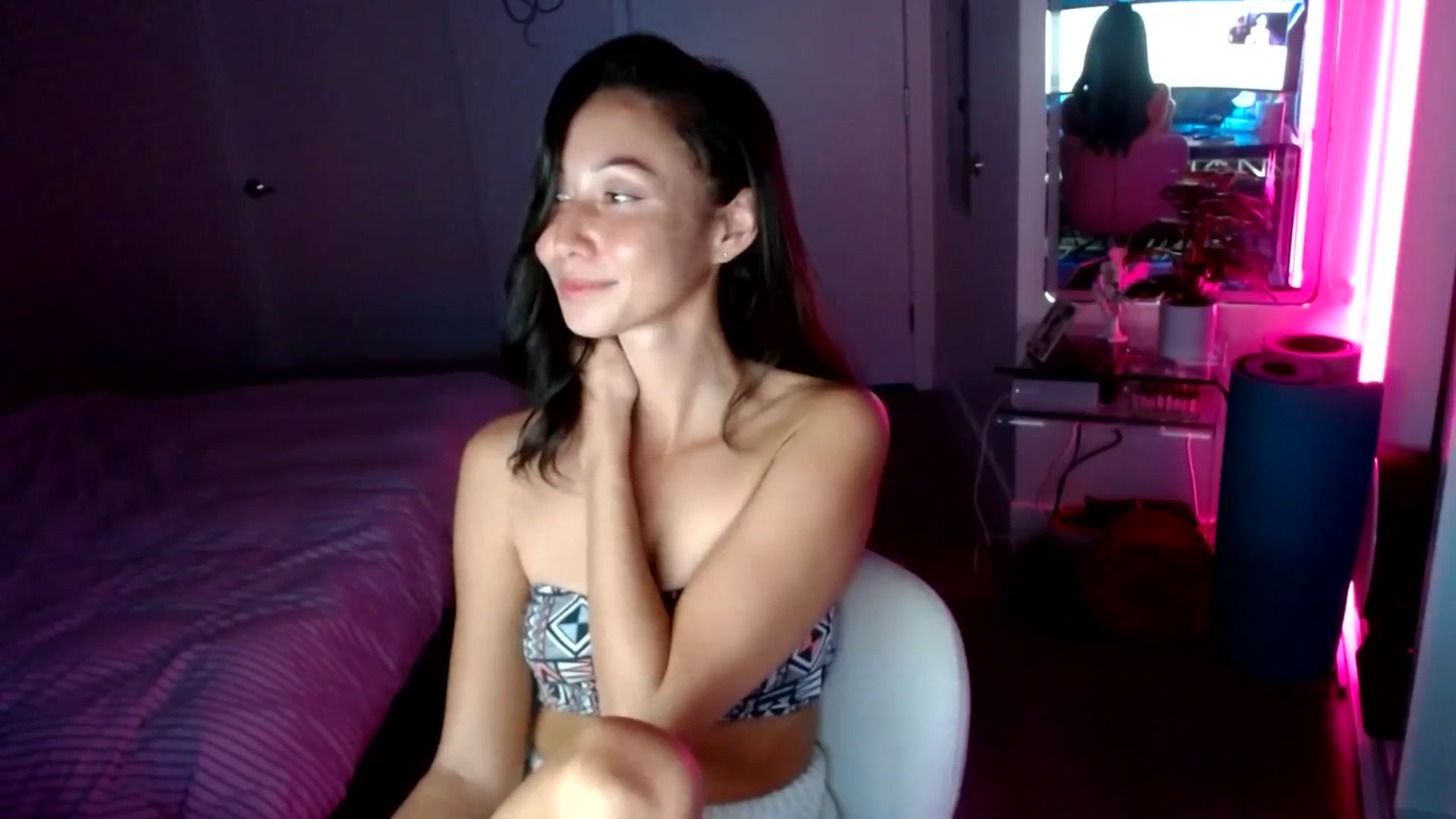 Gallery image thumbnail from OG_Minnie's myfreecams stream on, 08/22/2023, 06:44 image 19 of 20
