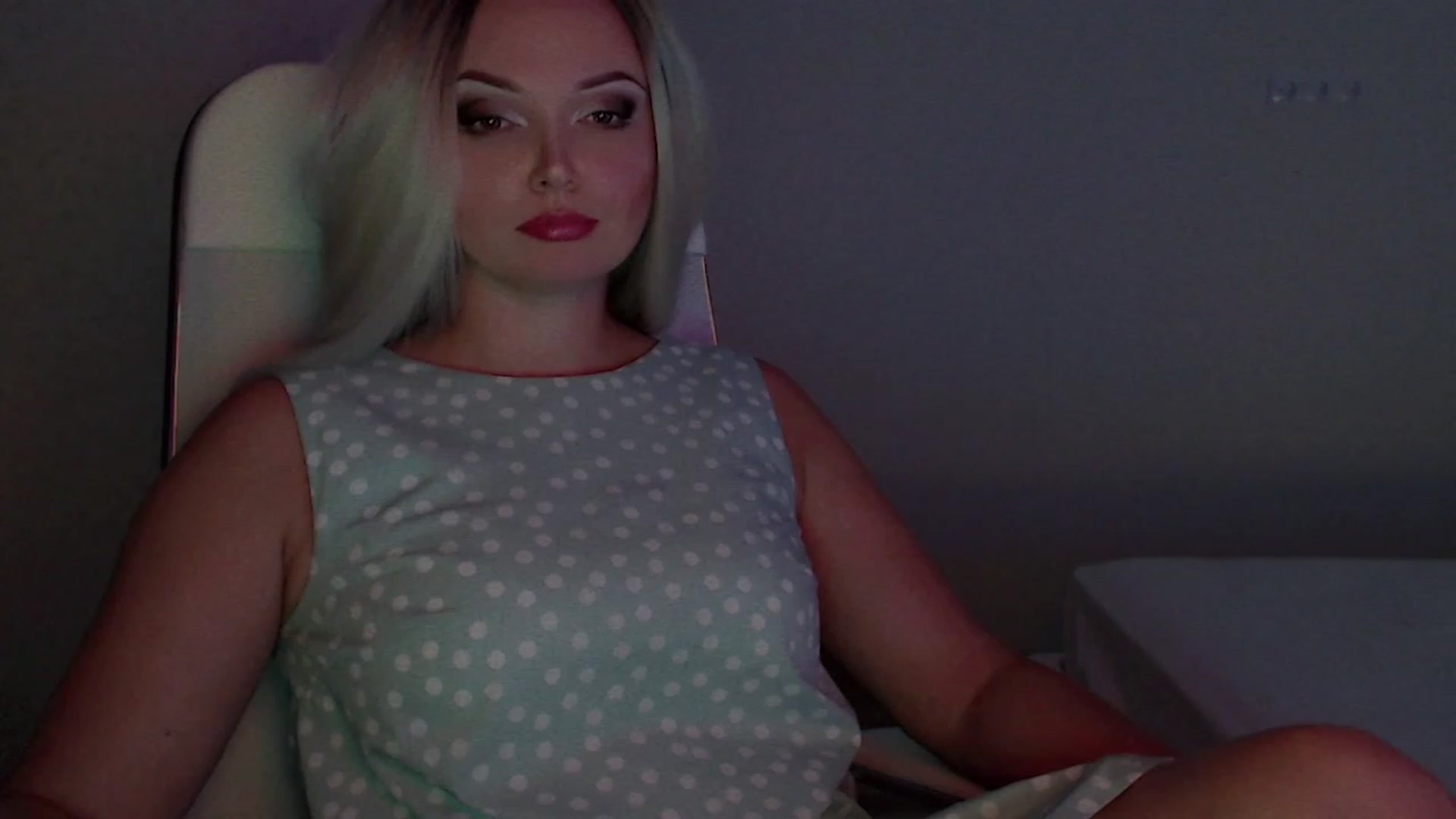 Gallery image thumbnail from OH_MY_LOVER's myfreecams stream on, 07/27/2023, 12:31 image 3 of 20