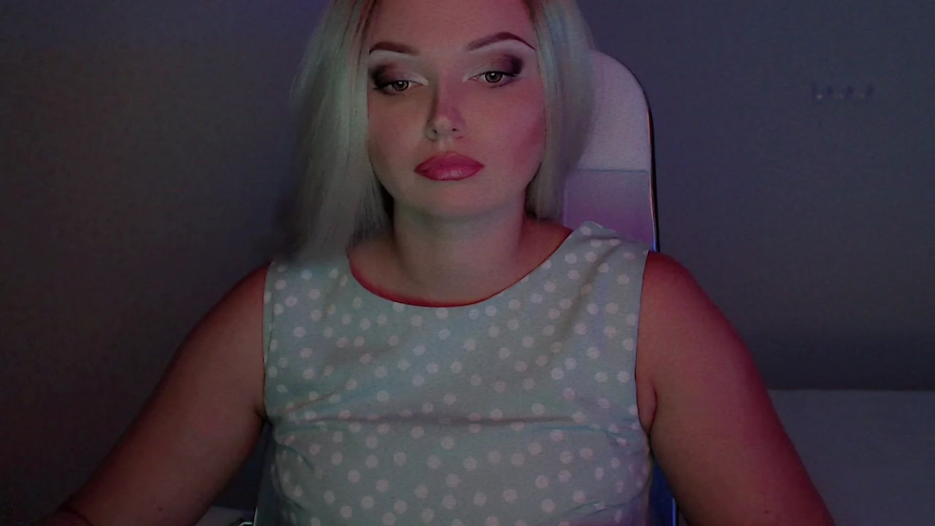 Gallery image thumbnail from OH_MY_LOVER's myfreecams stream on, 07/27/2023, 12:31 image 16 of 20