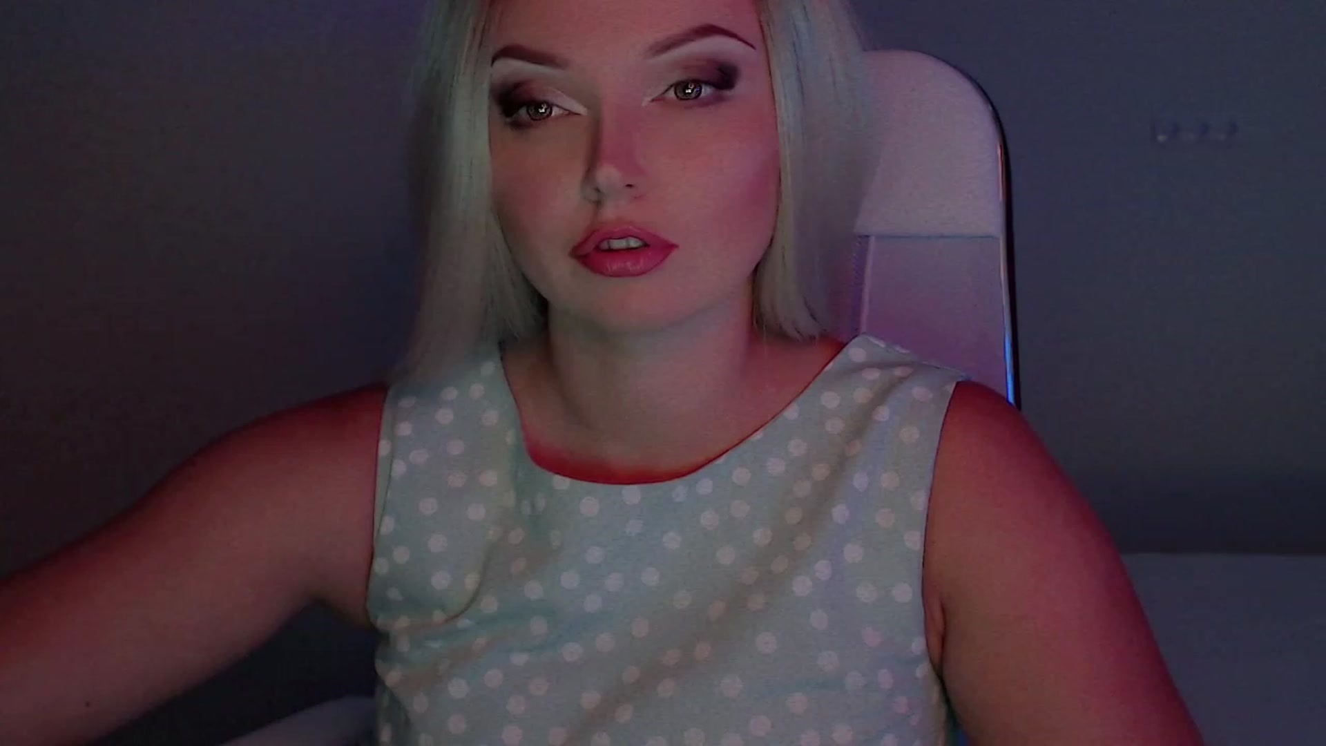 Gallery image thumbnail from OH_MY_LOVER's myfreecams stream on, 07/27/2023, 12:31 image 10 of 20