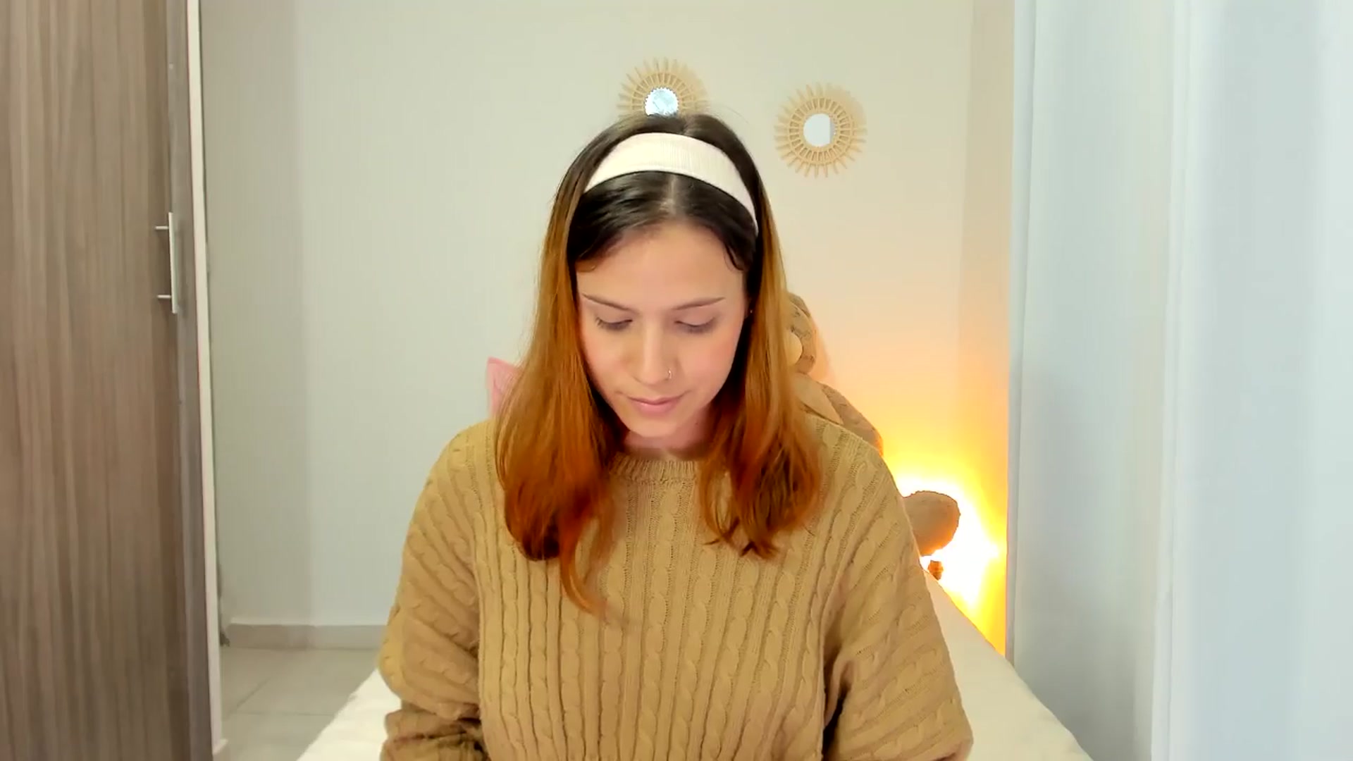 Gallery image thumbnail from OLIVE_'s myfreecams stream on, 03/16/2026, 18:38 image 14 of 20