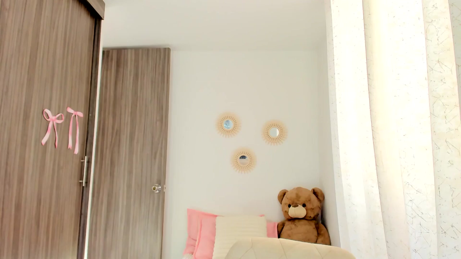 Gallery image thumbnail from OLIVE_'s myfreecams stream on, 03/28/2026, 19:27 image 8 of 20
