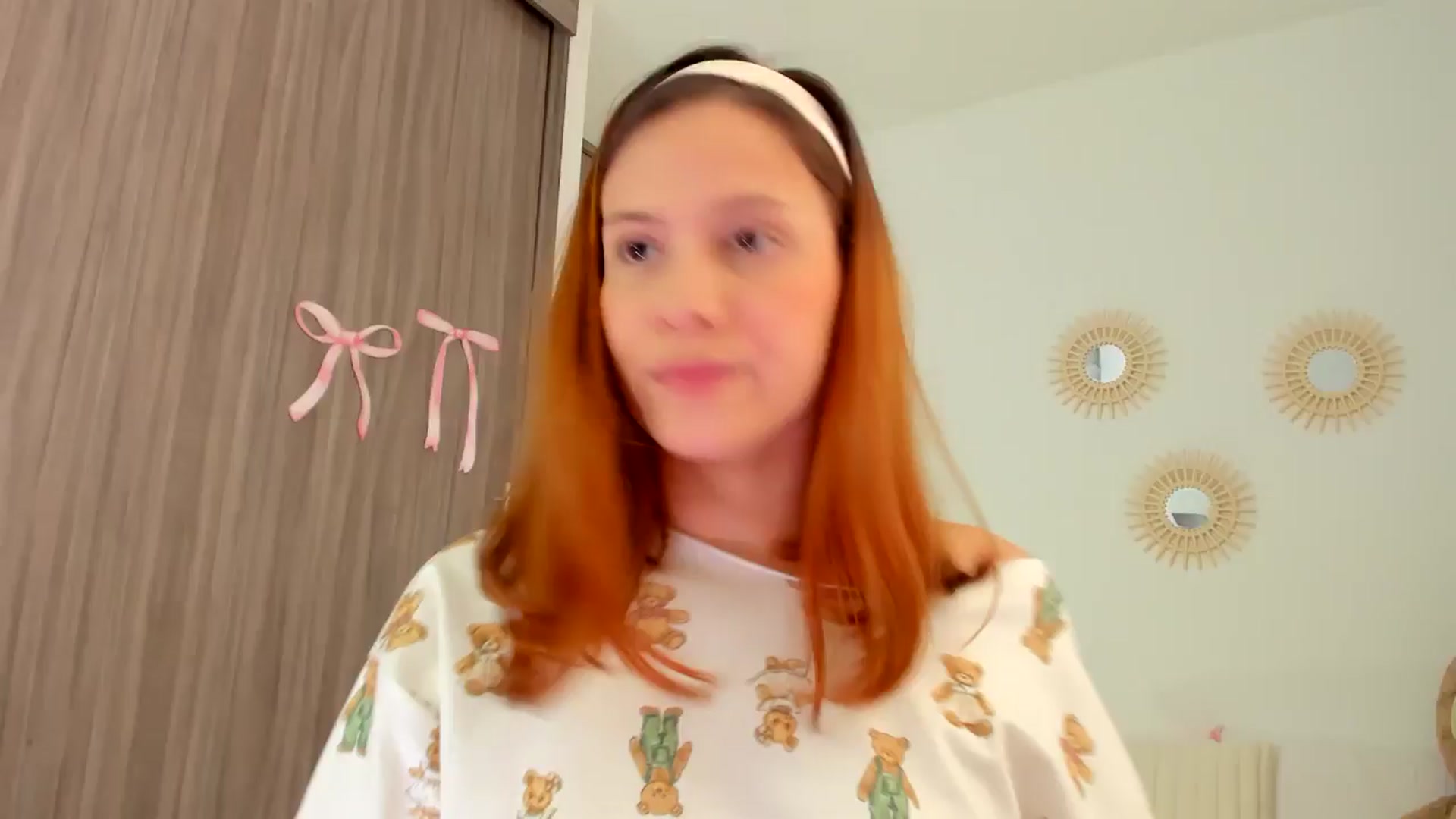 Gallery image thumbnail from OLIVE_'s myfreecams stream on, 04/01/2026, 16:53 image 17 of 20