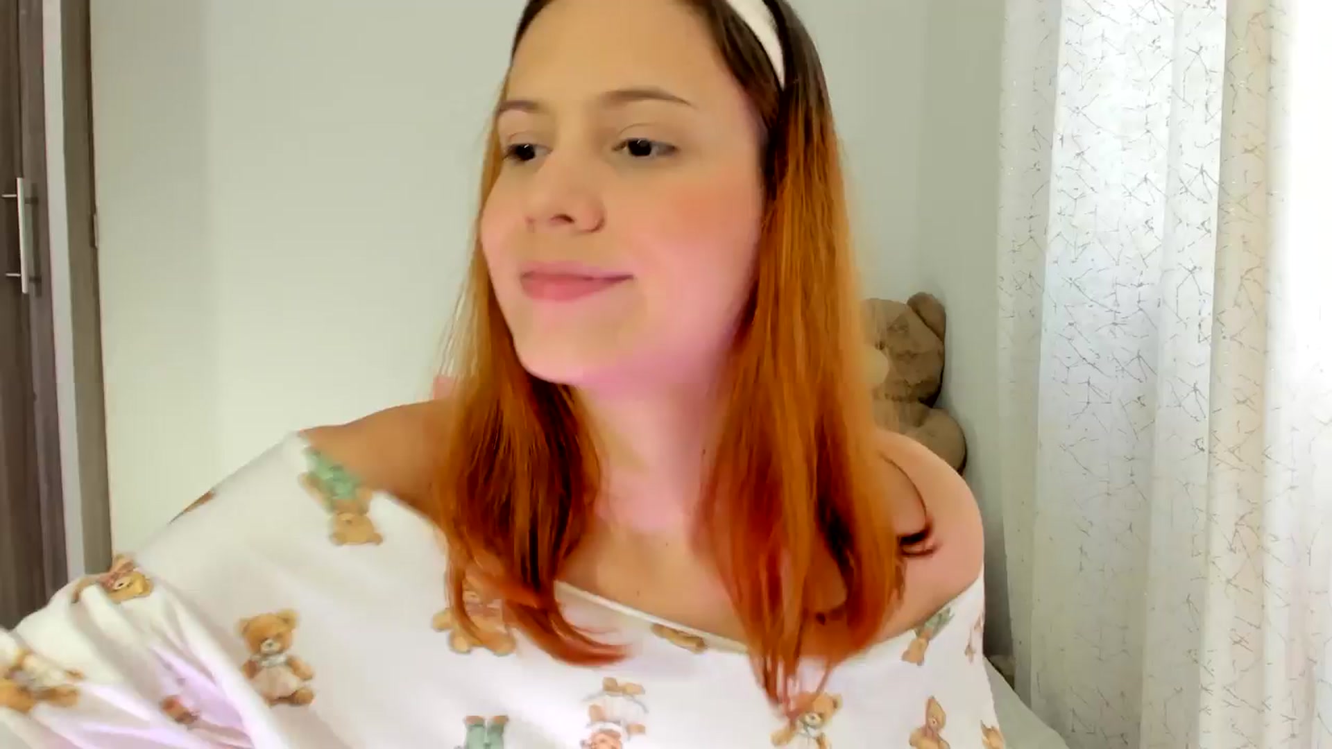 Gallery image thumbnail from OLIVE_'s myfreecams stream on, 04/01/2026, 16:53 image 4 of 20