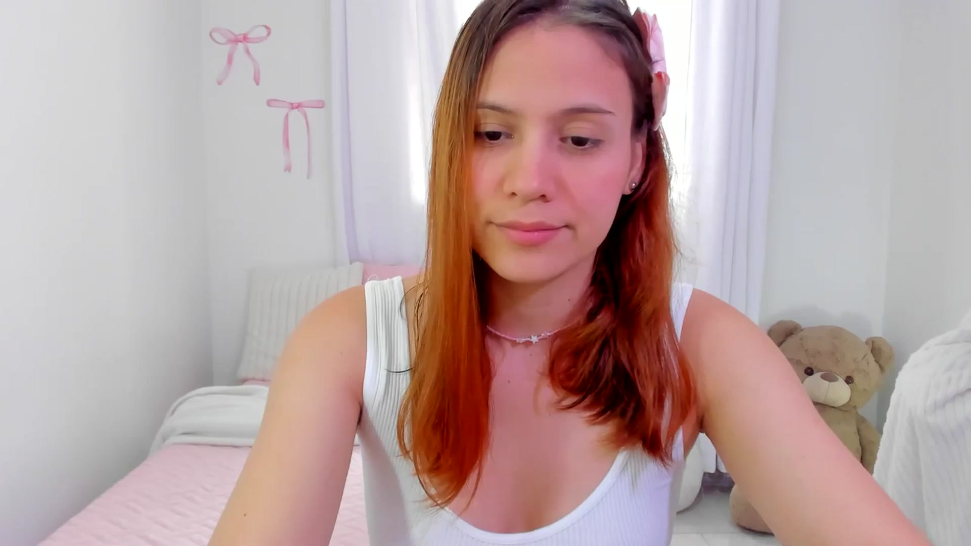 Gallery image thumbnail from OLIVE_'s myfreecams stream on, 04/09/2026, 15:25 image 19 of 20
