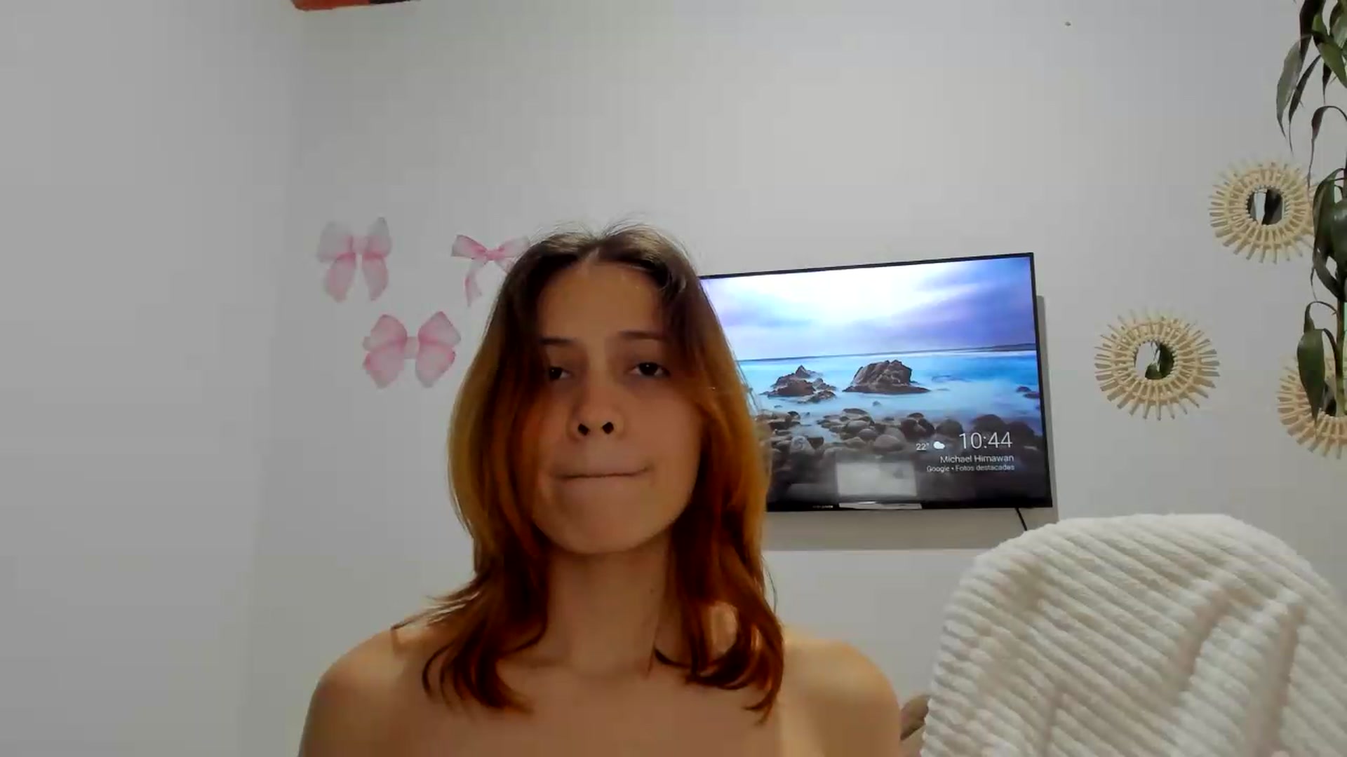 Gallery image thumbnail from OLIVE_'s myfreecams stream on, 05/16/2026, 15:56 image 12 of 20