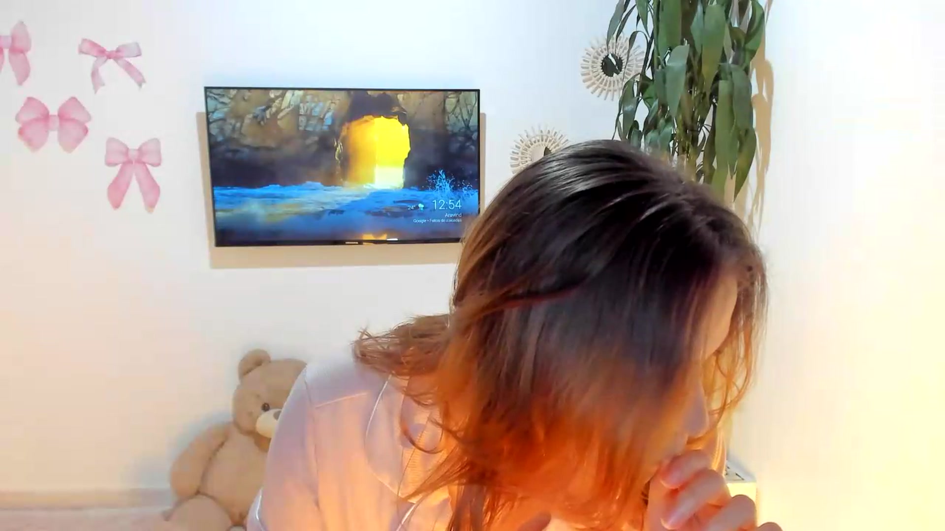 Gallery image thumbnail from OLIVE_'s myfreecams stream on, 05/18/2026, 18:24 image 9 of 20