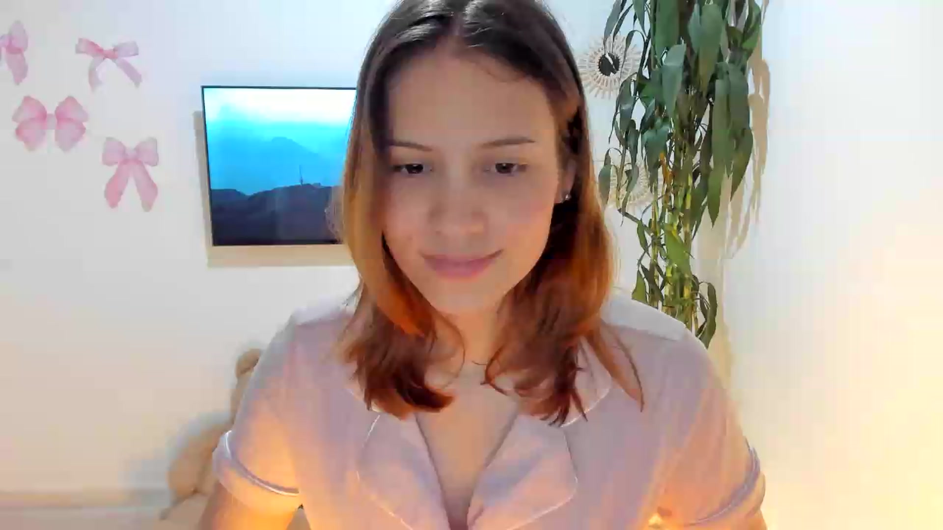 Gallery image thumbnail from OLIVE_'s myfreecams stream on, 05/18/2026, 18:24 image 1 of 20