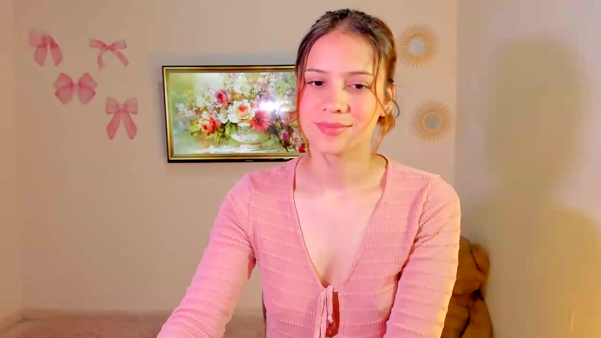Gallery image thumbnail from OLIVE_'s myfreecams stream on, 05/20/2026, 18:40 image 6 of 20