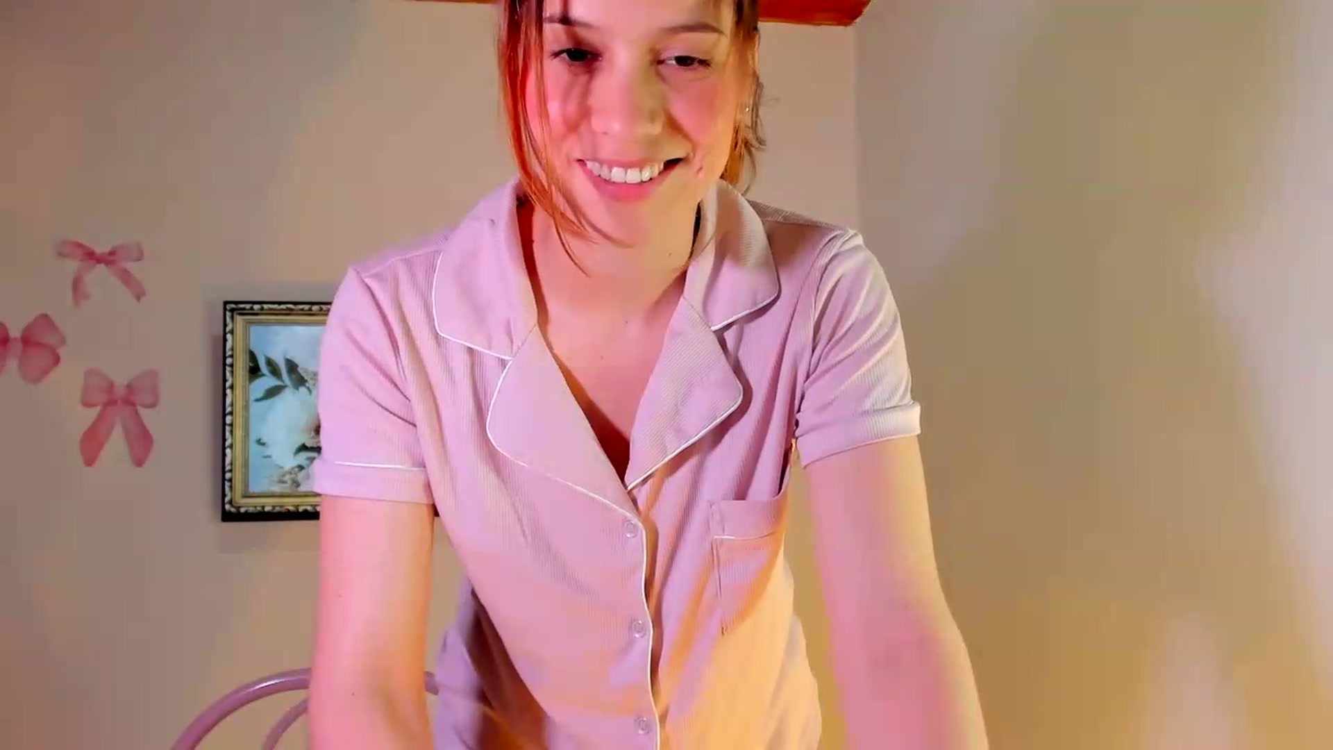 Gallery image thumbnail from OLIVE_'s myfreecams stream on, 05/24/2026, 23:05 image 17 of 20