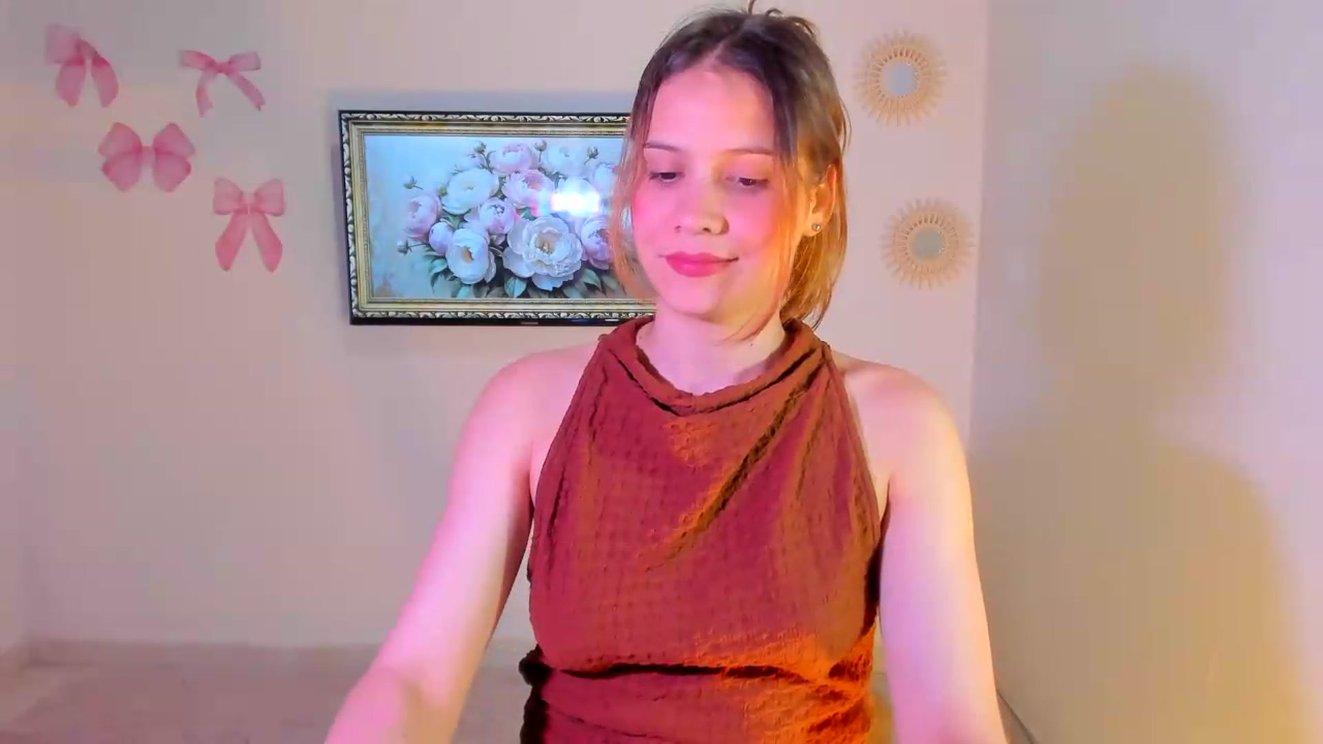 Gallery image thumbnail from OLIVE_'s myfreecams stream on, 05/26/2026, 01:01 image 9 of 20