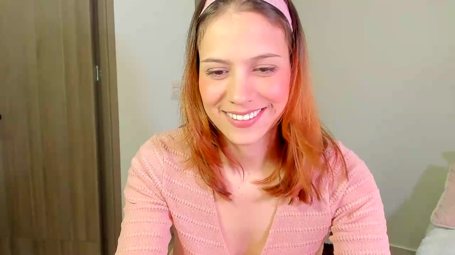 Gallery image thumbnail from OLIVE_'s myfreecams stream on, 06/09/2026, 21:16 image 9 of 20