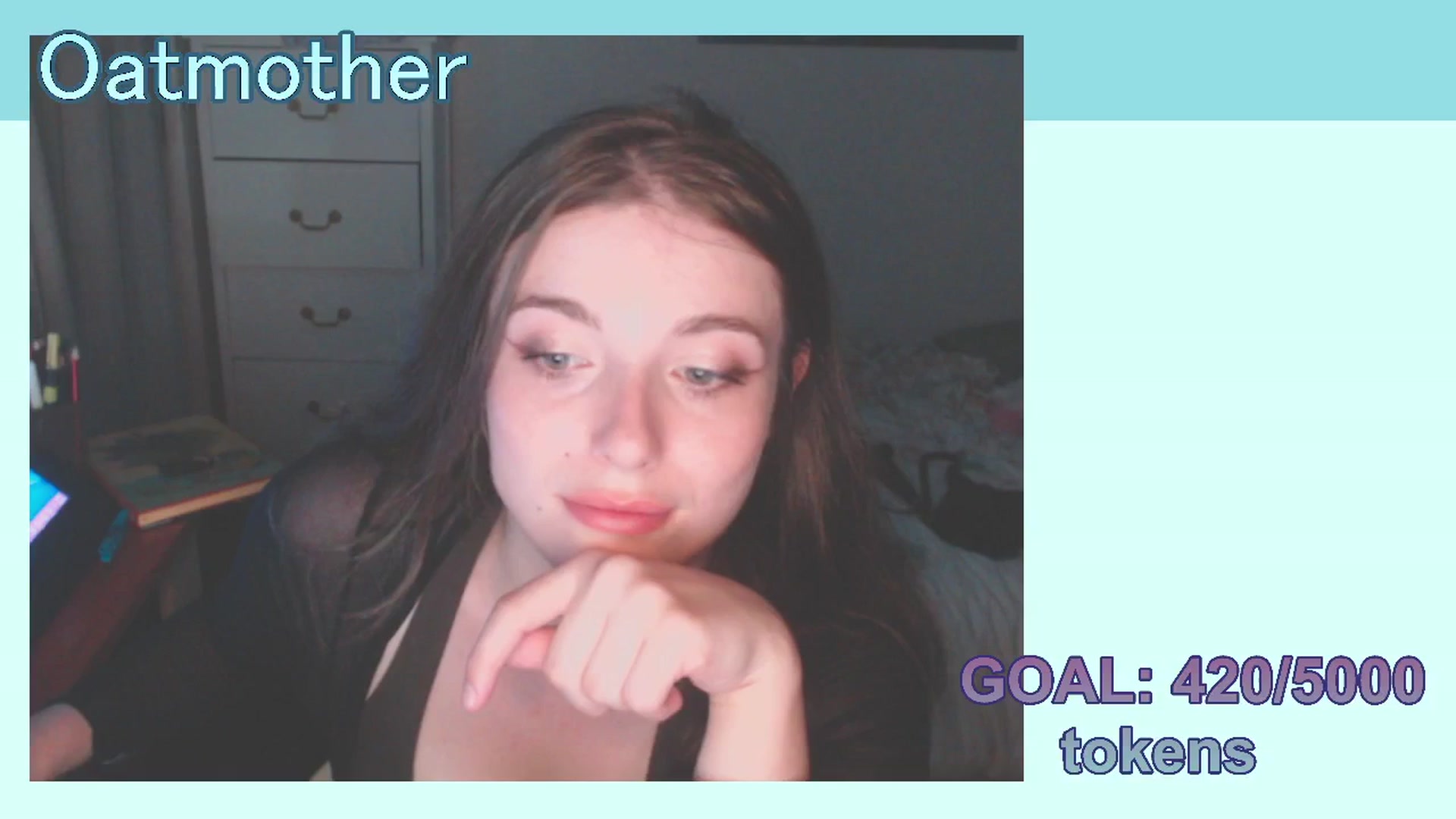 Gallery image thumbnail from Oatmother's myfreecams stream on, 12/14/2025, 10:31 image 6 of 20