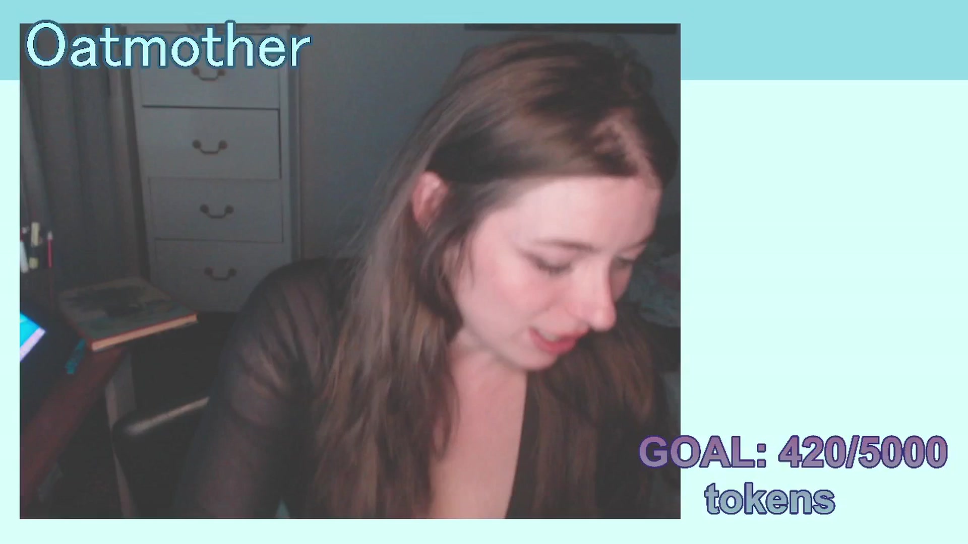 Gallery image thumbnail from Oatmother's myfreecams stream on, 12/14/2025, 10:31 image 8 of 20