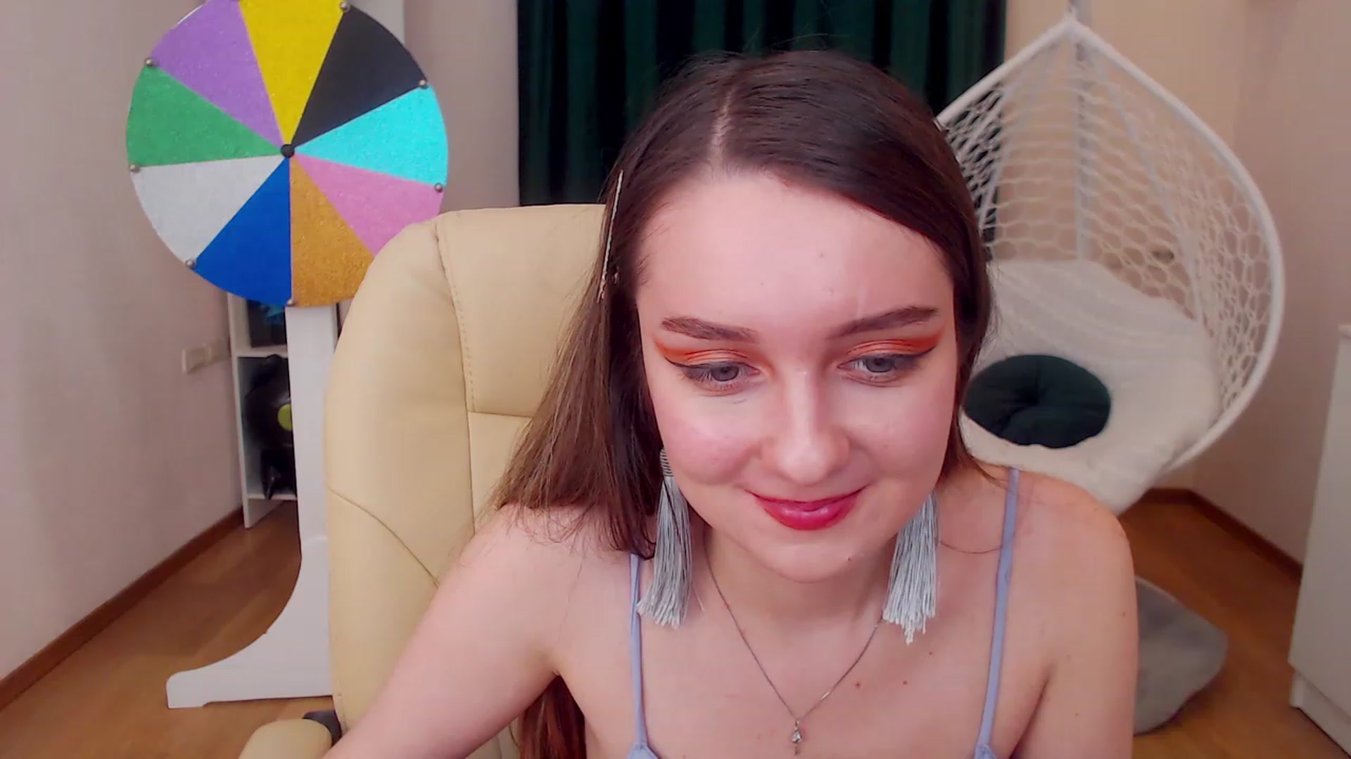 Gallery image thumbnail from OceanFeelss's myfreecams stream on, 11/21/2022, 16:47 image 9 of 20