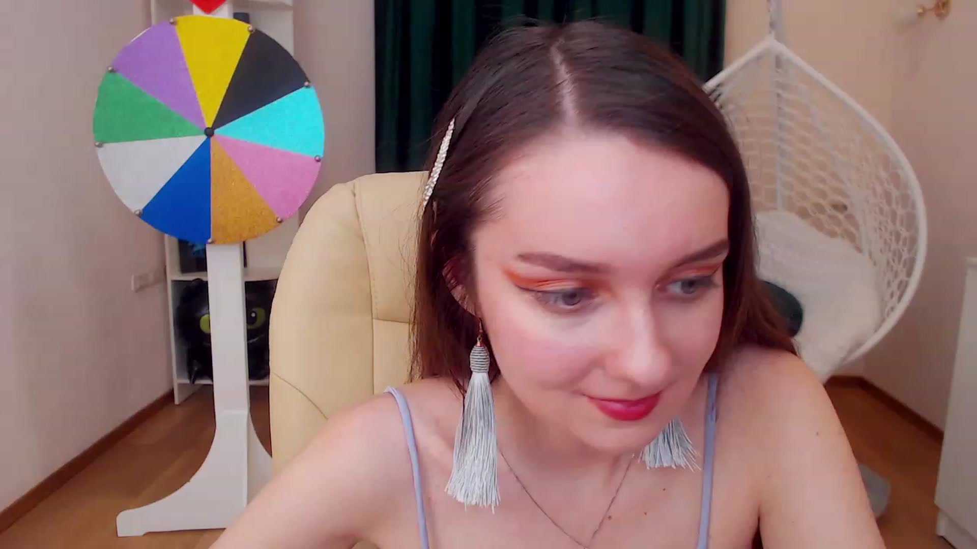 Gallery image thumbnail from OceanFeelss's myfreecams stream on, 11/21/2022, 16:47 image 18 of 20