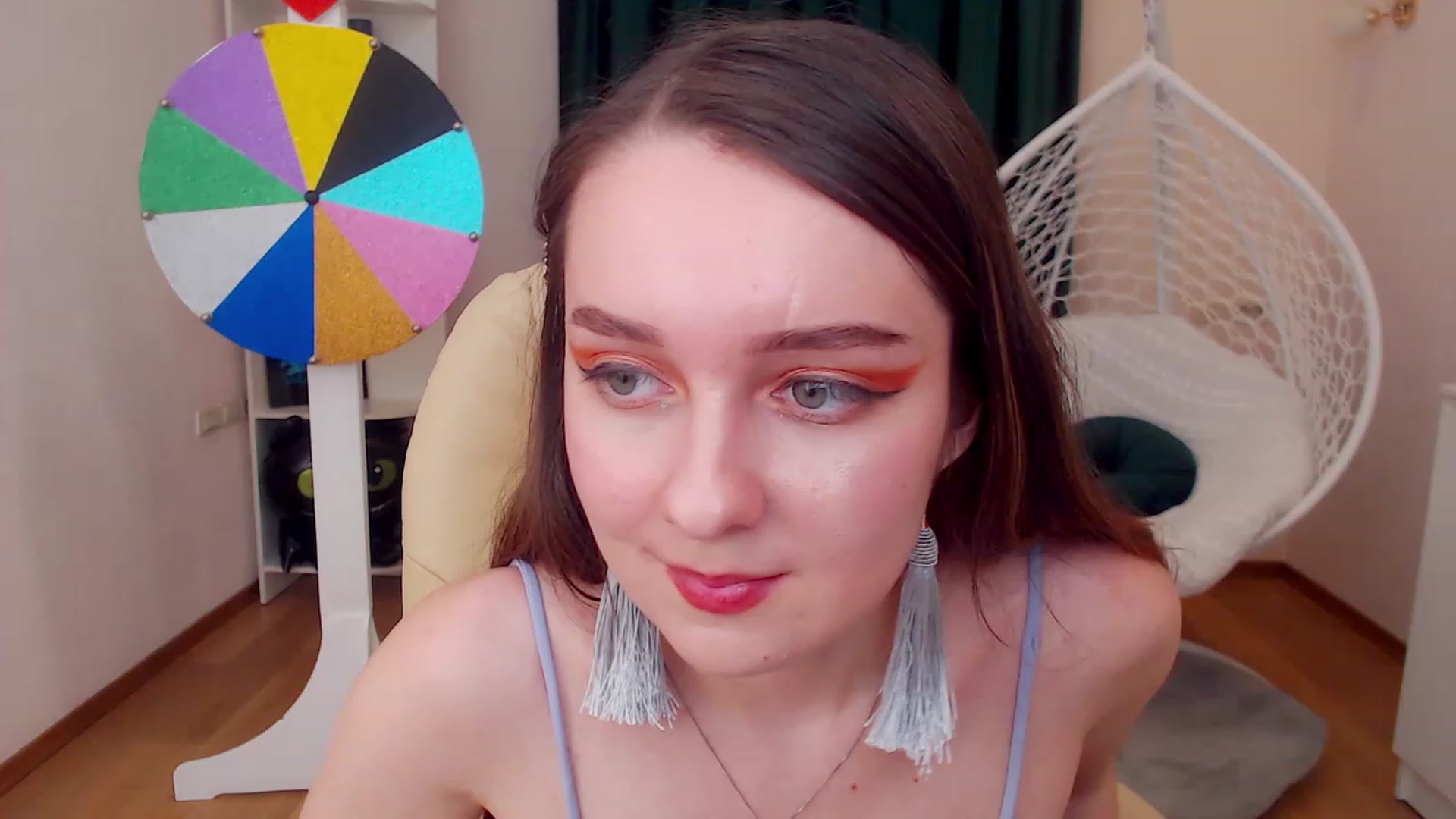 Gallery image thumbnail from OceanFeelss's myfreecams stream on, 11/21/2022, 16:47 image 19 of 20
