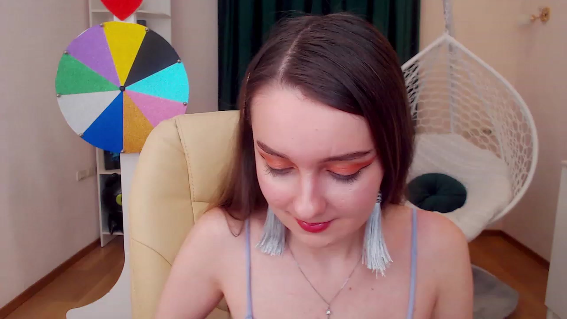 Gallery image thumbnail from OceanFeelss's myfreecams stream on, 11/21/2022, 16:47 image 4 of 20