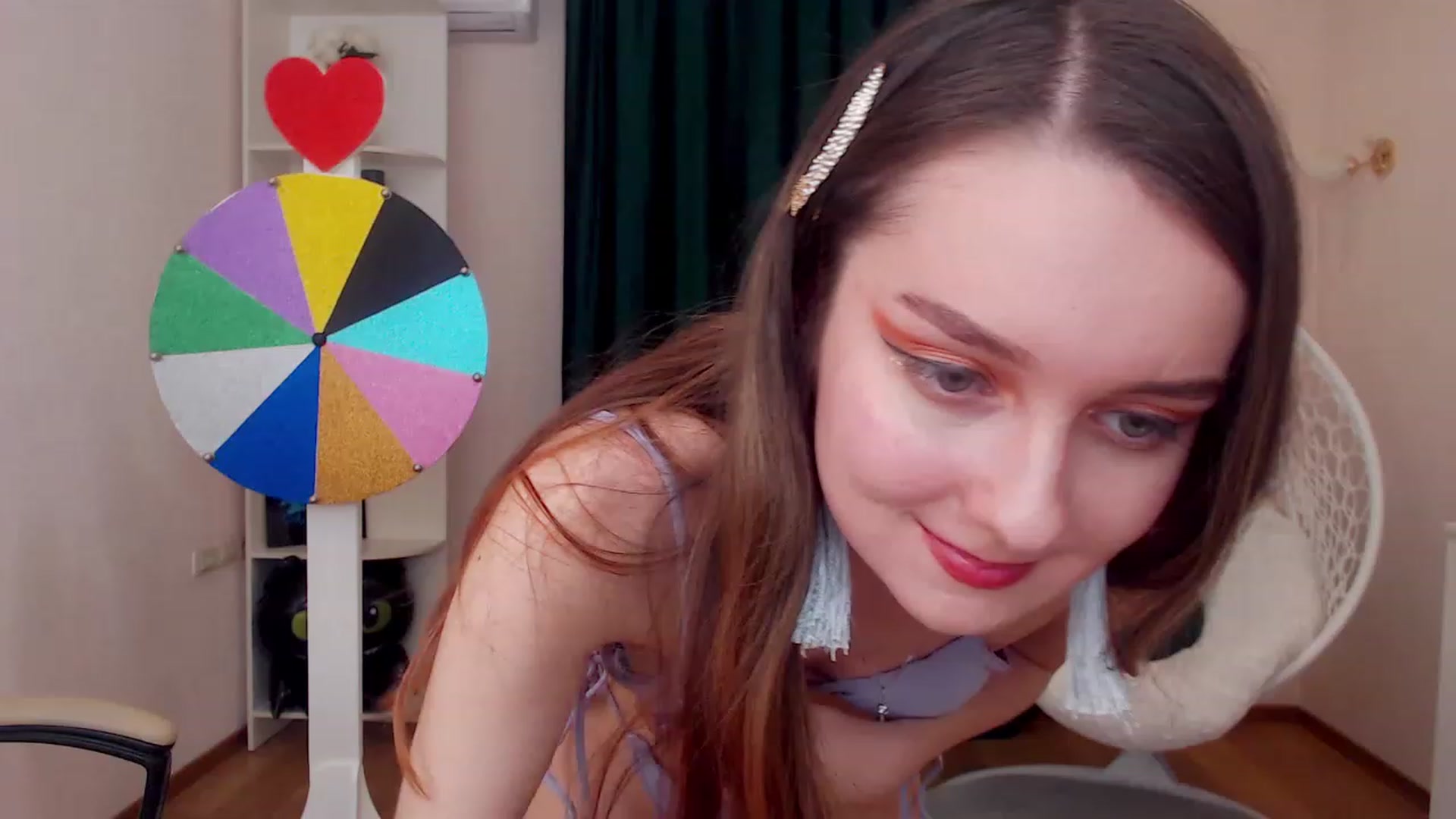 Gallery image thumbnail from OceanFeelss's myfreecams stream on, 11/21/2022, 16:47 image 14 of 20