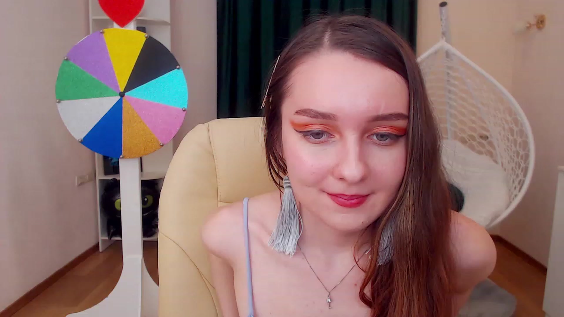 Gallery image thumbnail from OceanFeelss's myfreecams stream on, 11/21/2022, 16:47 image 16 of 20