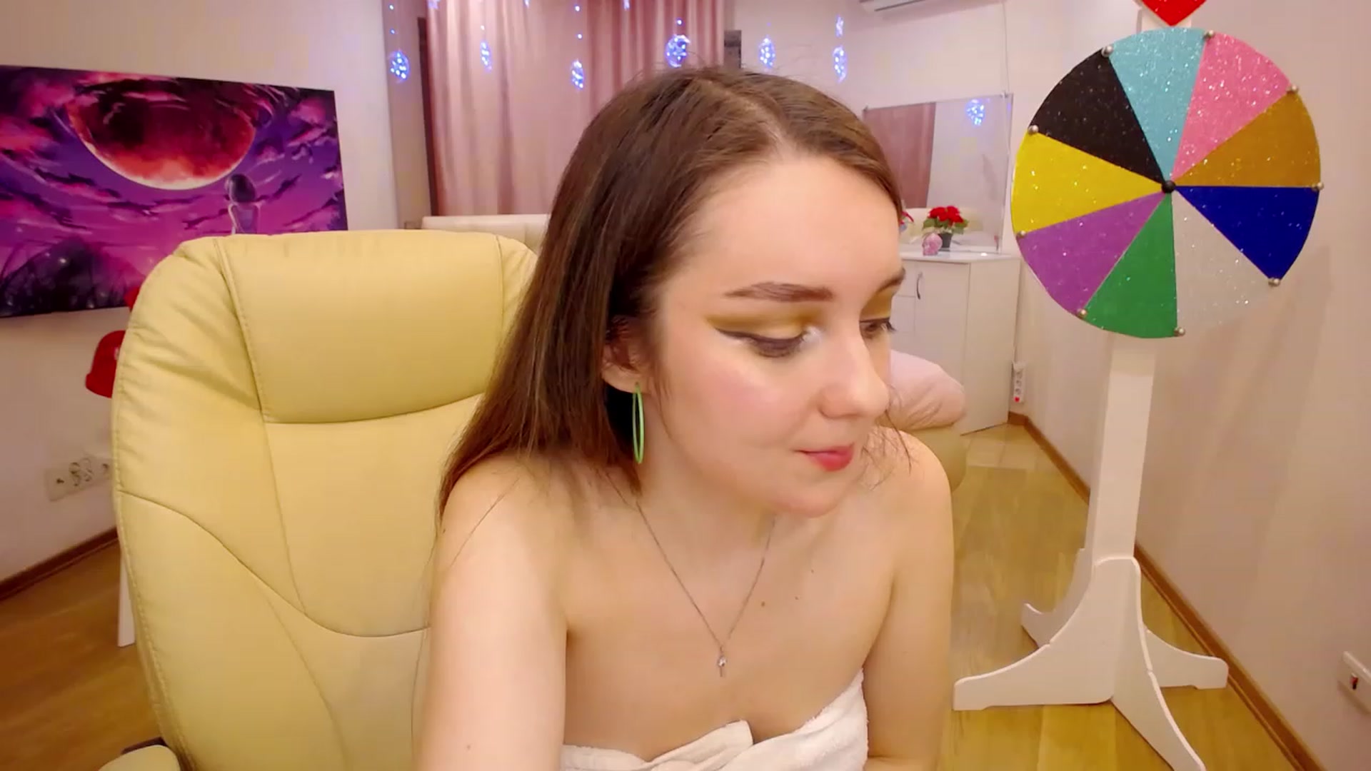 Gallery image thumbnail from OceanFeelss's myfreecams stream on, 11/22/2022, 12:21 image 7 of 20