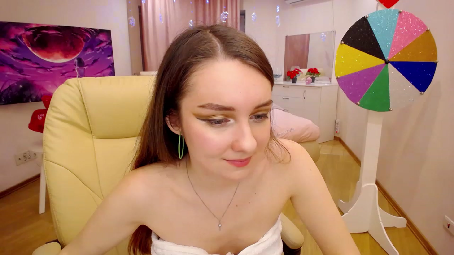 Gallery image thumbnail from OceanFeelss's myfreecams stream on, 11/22/2022, 12:21 image 4 of 20