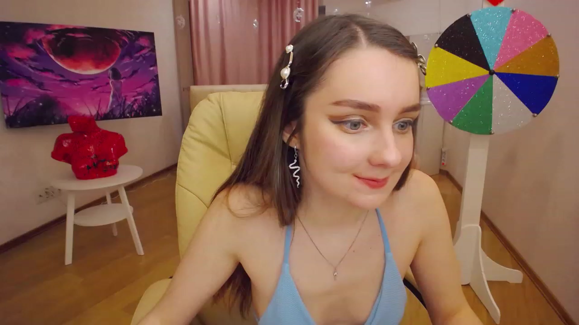 Gallery image thumbnail from OceanFeelss's myfreecams stream on, 11/25/2022, 11:43 image 11 of 20