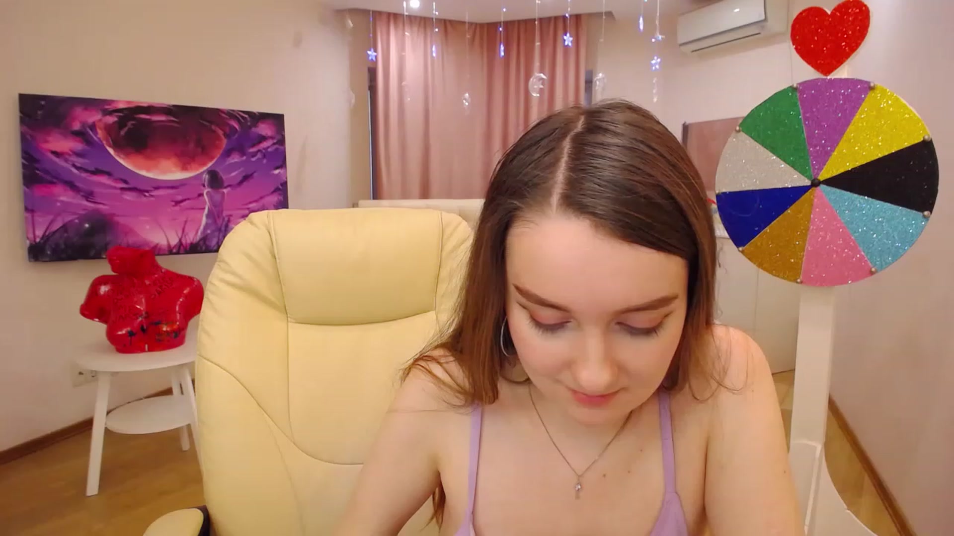 Gallery image thumbnail from OceanFeelss's myfreecams stream on, 11/27/2022, 07:10 image 18 of 20