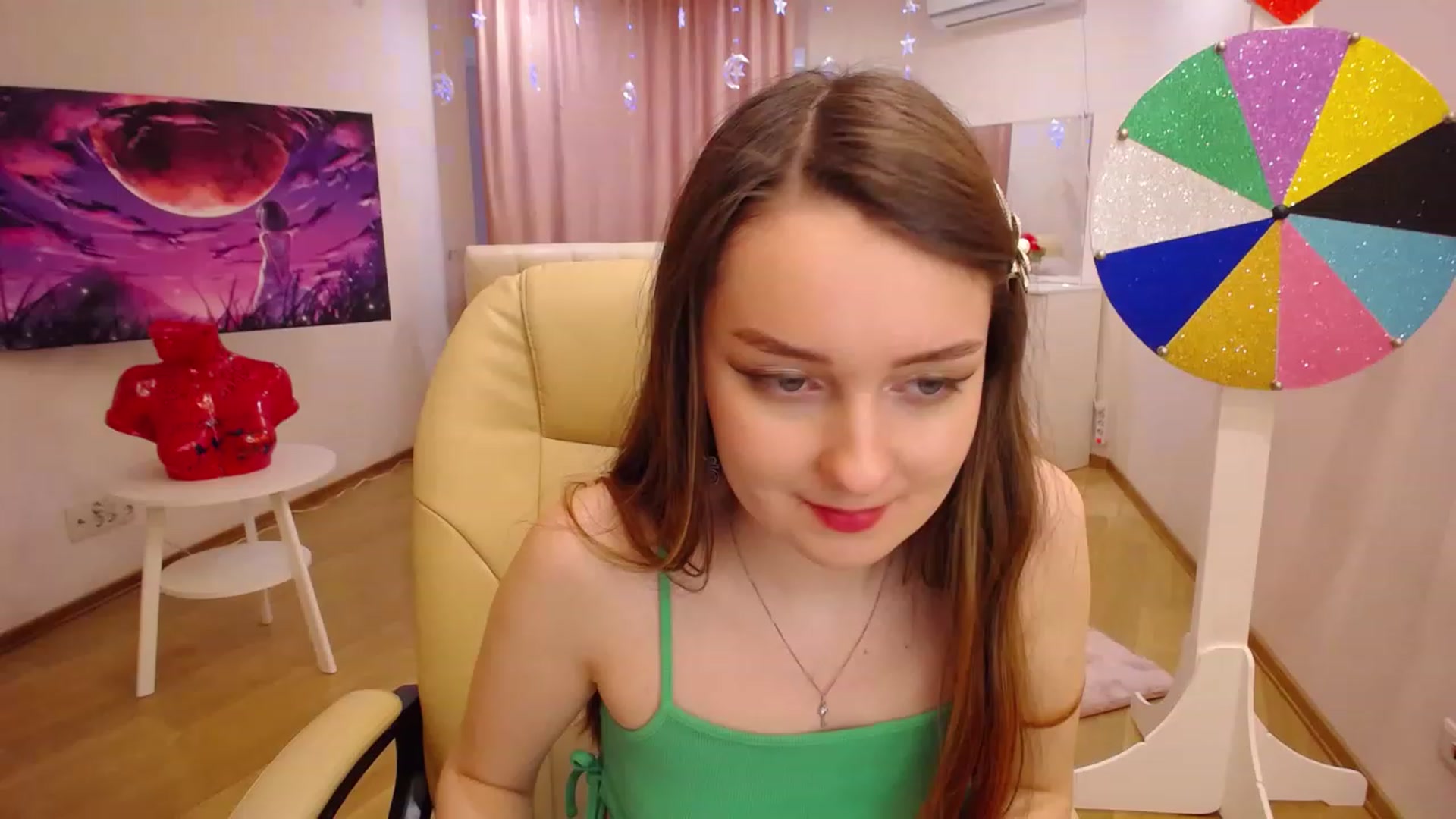 Gallery image thumbnail from OceanFeelss's myfreecams stream on, 12/07/2022, 10:42 image 2 of 20