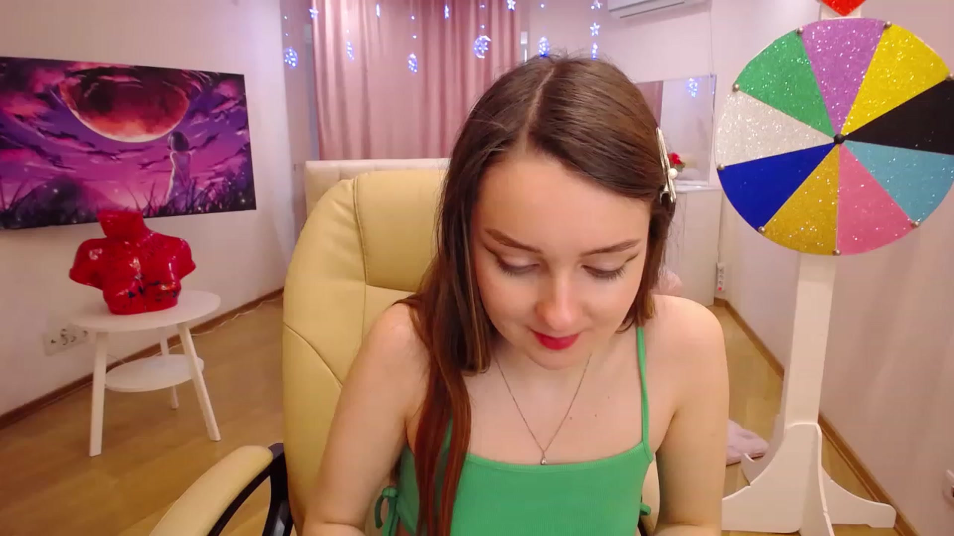 Gallery image thumbnail from OceanFeelss's myfreecams stream on, 12/07/2022, 10:42 image 8 of 20