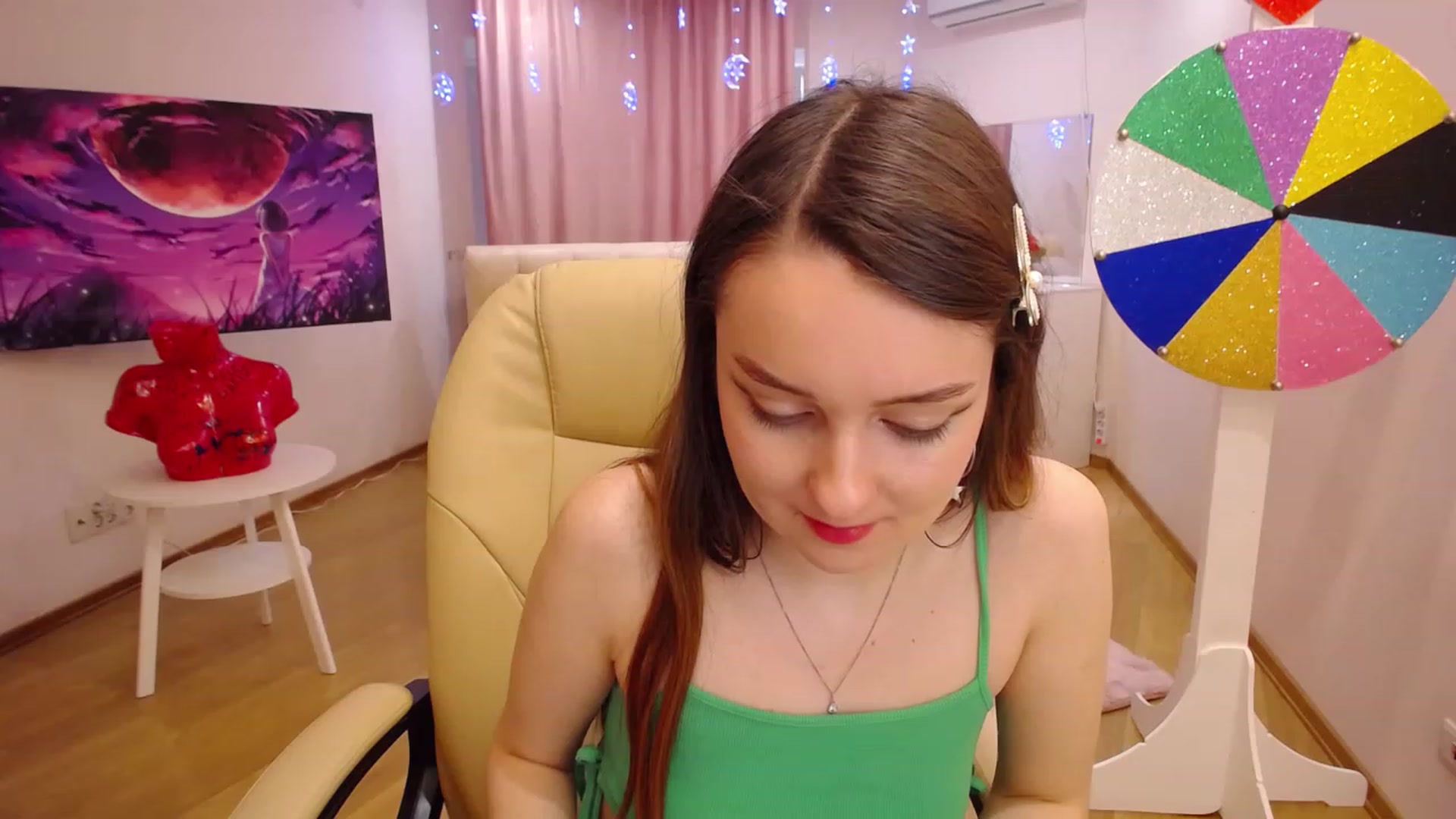 Gallery image thumbnail from OceanFeelss's myfreecams stream on, 12/07/2022, 10:42 image 11 of 20