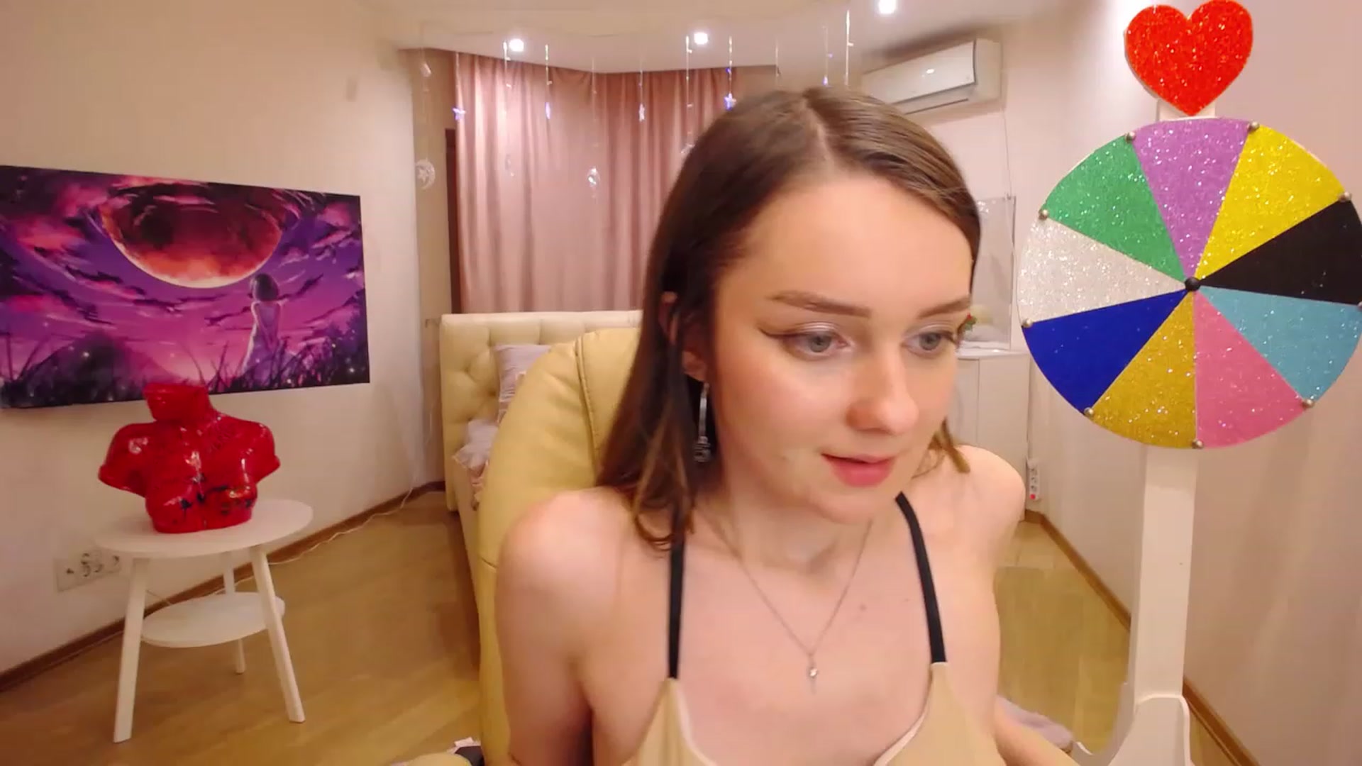 Gallery image thumbnail from OceanFeelss's myfreecams stream on, 12/07/2022, 14:33 image 16 of 20