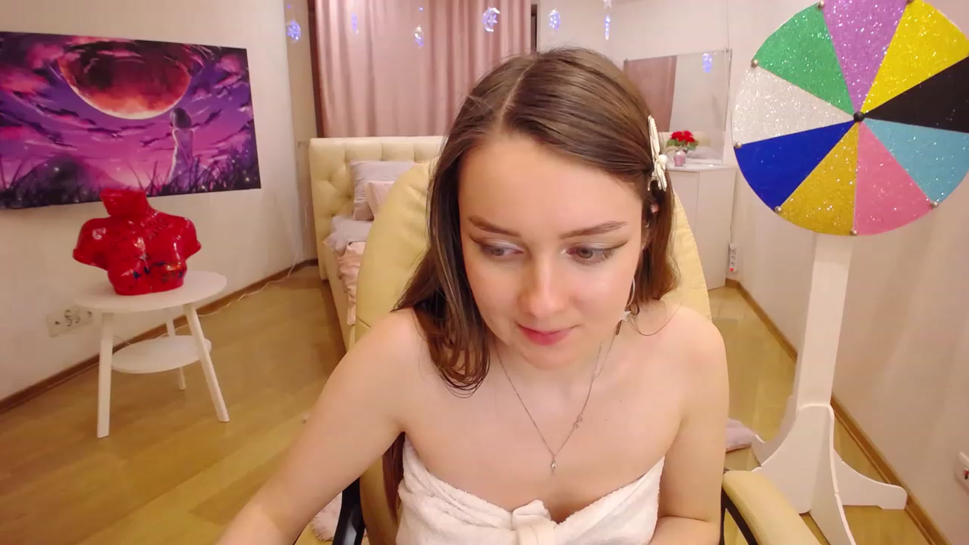 Gallery image thumbnail from OceanFeelss's myfreecams stream on, 12/07/2022, 16:16 image 19 of 20