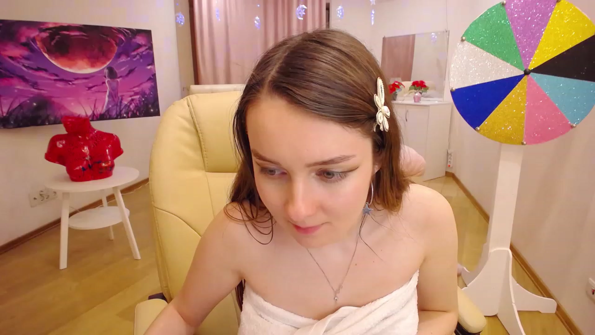 Gallery image thumbnail from OceanFeelss's myfreecams stream on, 12/07/2022, 16:46 image 4 of 20