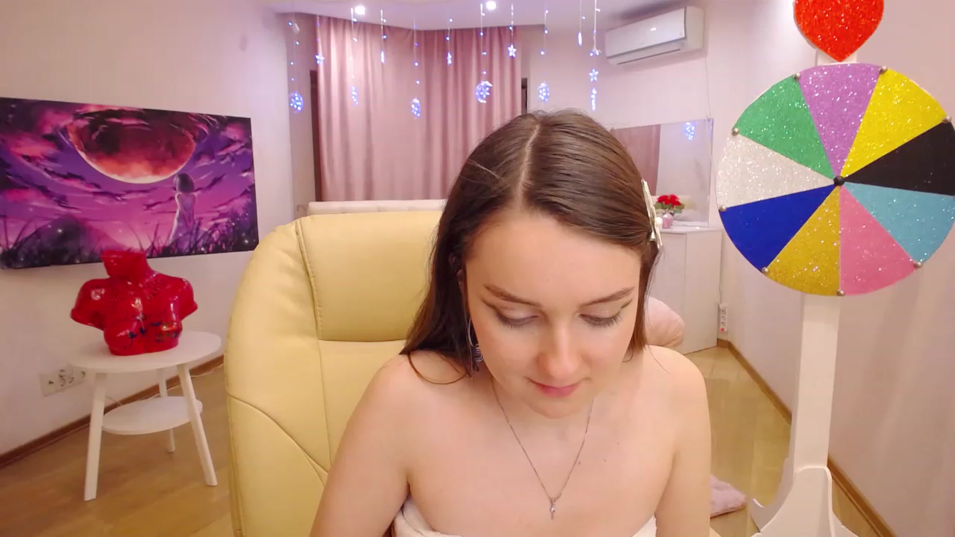 Gallery image thumbnail from OceanFeelss's myfreecams stream on, 12/07/2022, 16:46 image 16 of 20