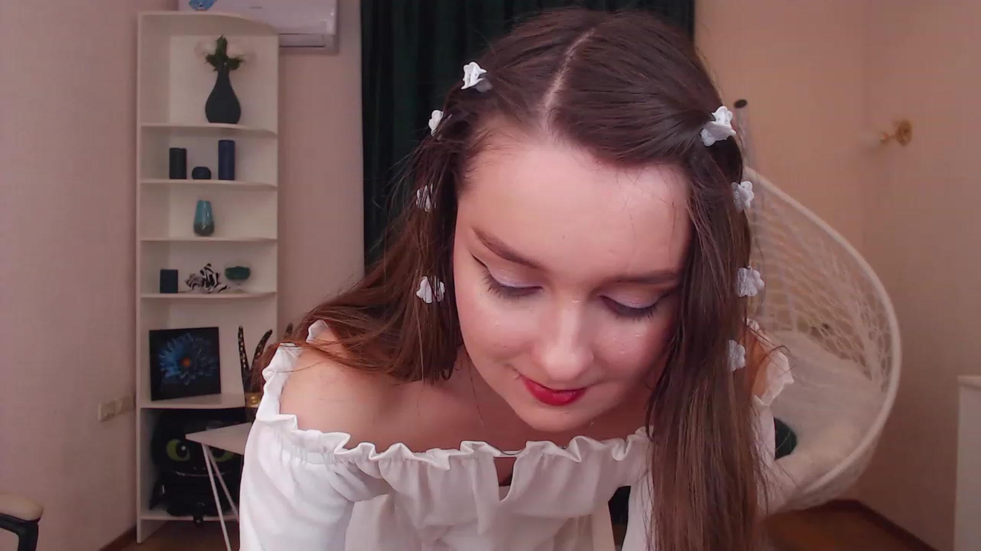 Gallery image thumbnail from OceanFeelss's myfreecams stream on, 12/08/2022, 10:32 image 20 of 20