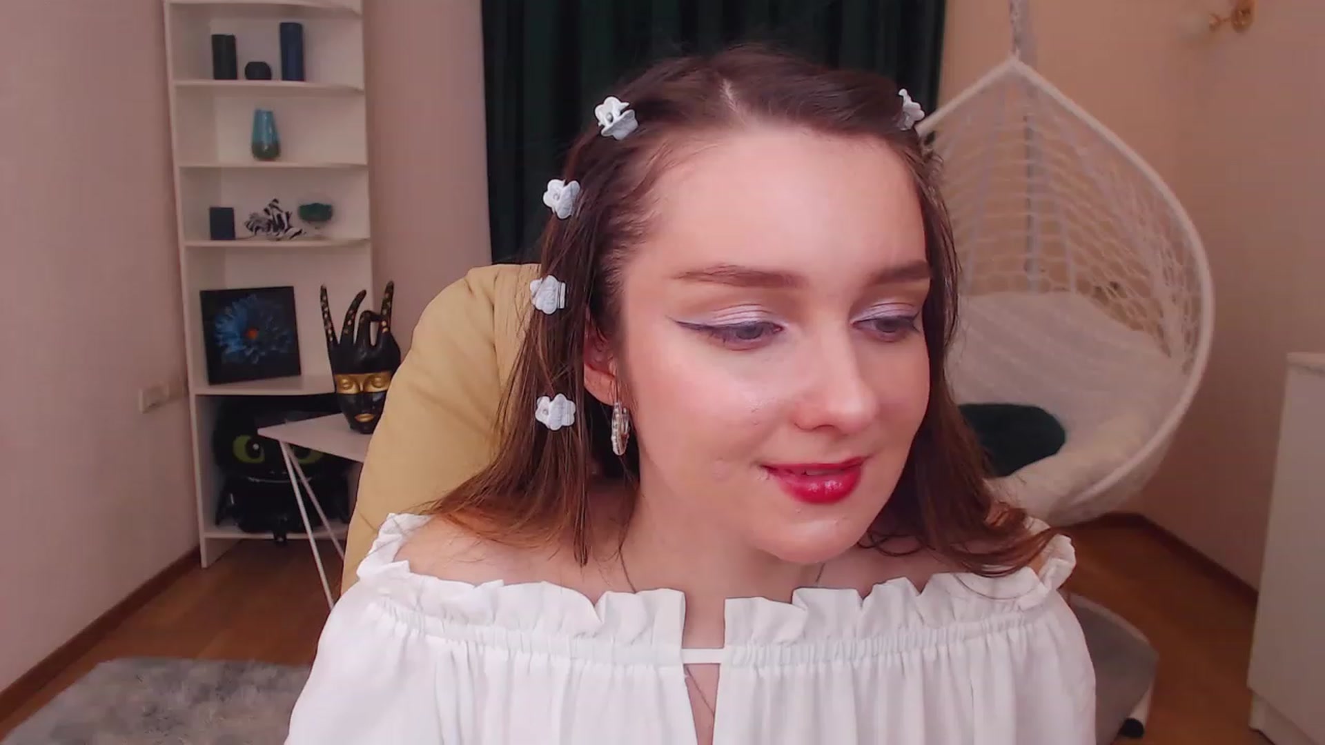 Gallery image thumbnail from OceanFeelss's myfreecams stream on, 12/08/2022, 10:32 image 5 of 20