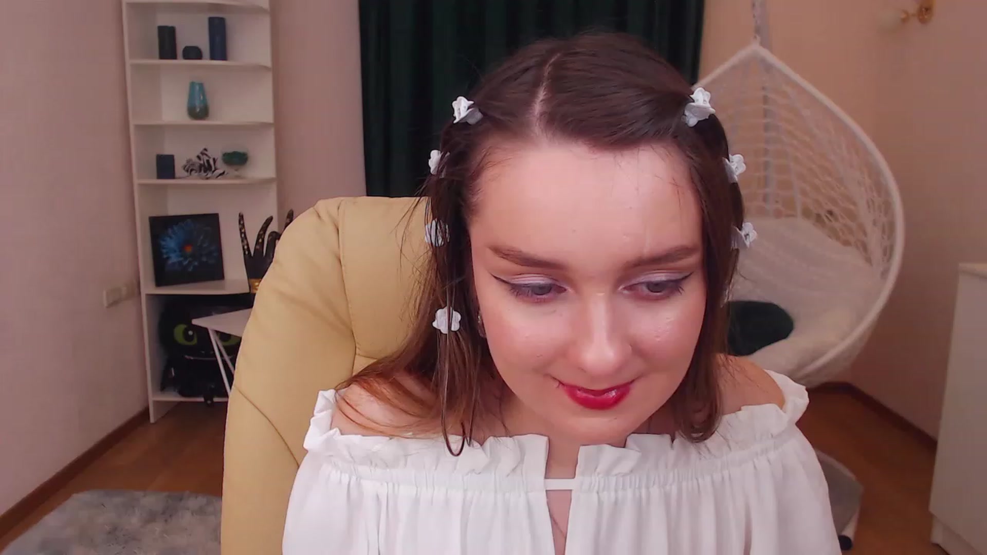 Gallery image thumbnail from OceanFeelss's myfreecams stream on, 12/08/2022, 10:32 image 7 of 20