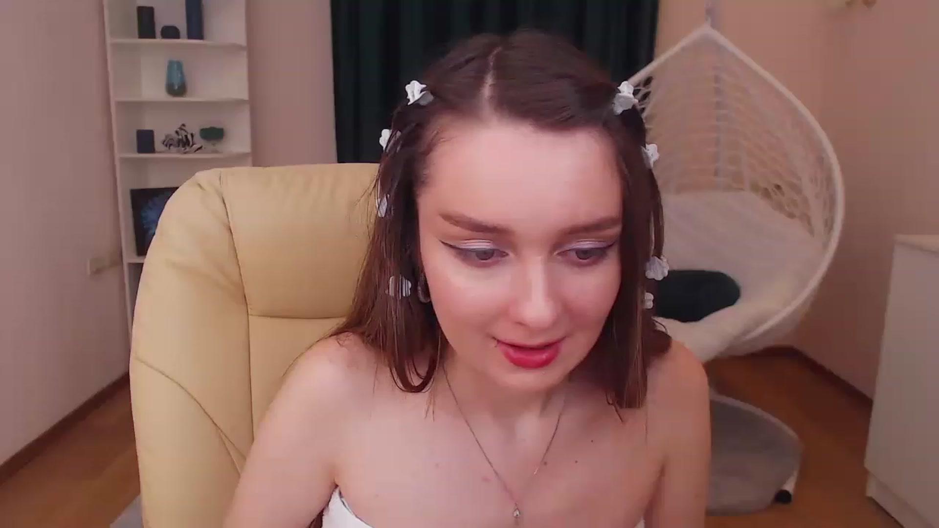 Gallery image thumbnail from OceanFeelss's myfreecams stream on, 12/08/2022, 12:08 image 20 of 20